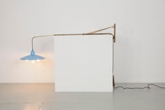 Pivoting height-adjustable Italian telescopic wall light from the 1950s.
