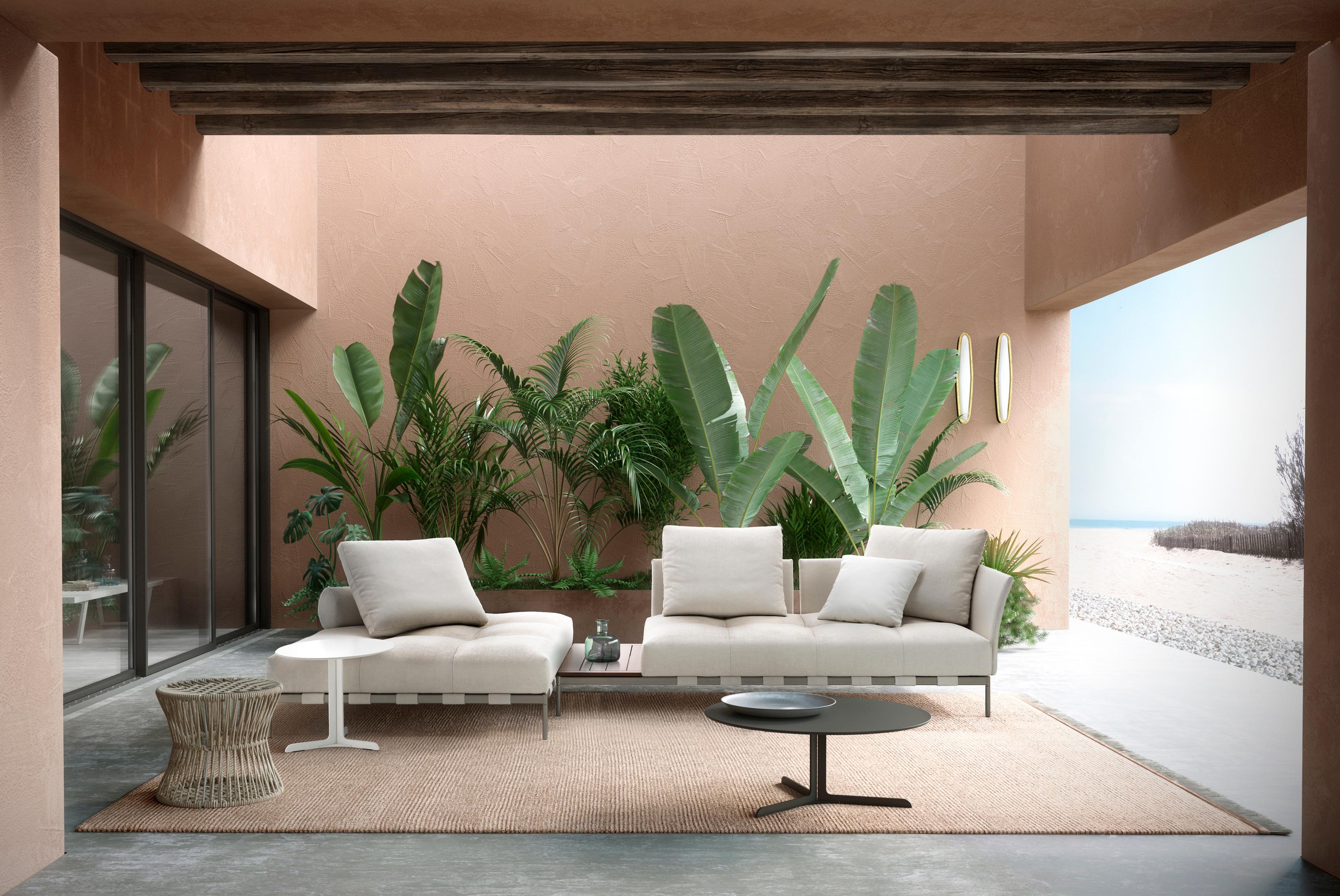 Pixel Light Outdoor-Sofa mit Kamin-Polsterung und Champagner-Rahmen von Sergio Bicego (21. Jahrhundert und zeitgenössisch) im Angebot
