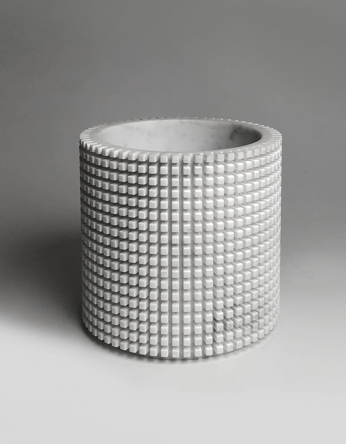 Pixel S2 Decorative Vase in White Carrara Marble by Bufalini Marmi
Dimensions: Ø 25 x H 22 cm. 
Materials: White Carrara marble.

Available in different sizes and stone options. Prices may vary.  Please contact us. 

Three-dimensional pixels
The