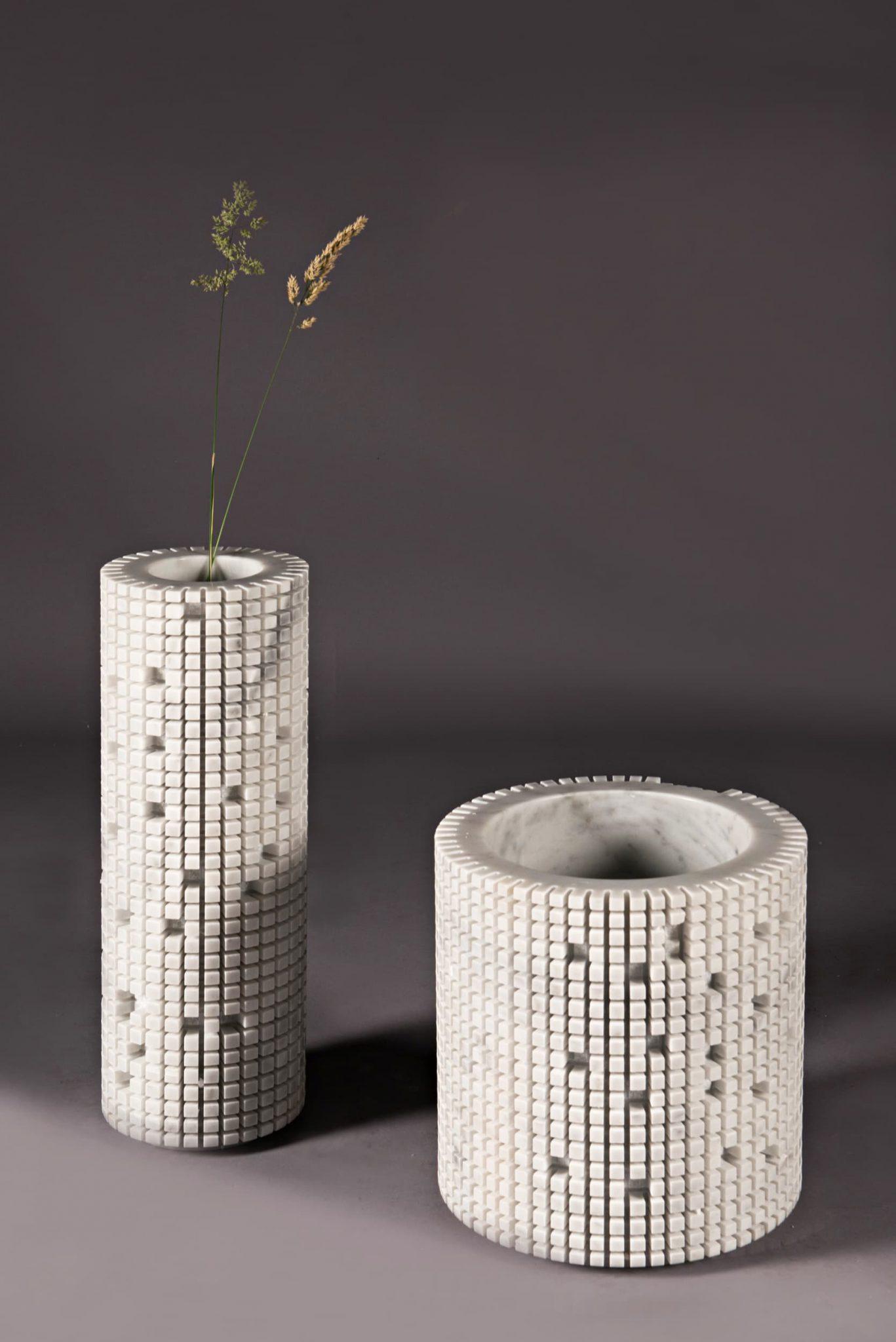 Pixel S3 Decorative Vase in White Carrara Marble by Bufalini Marmi In New Condition For Sale In Geneve, CH
