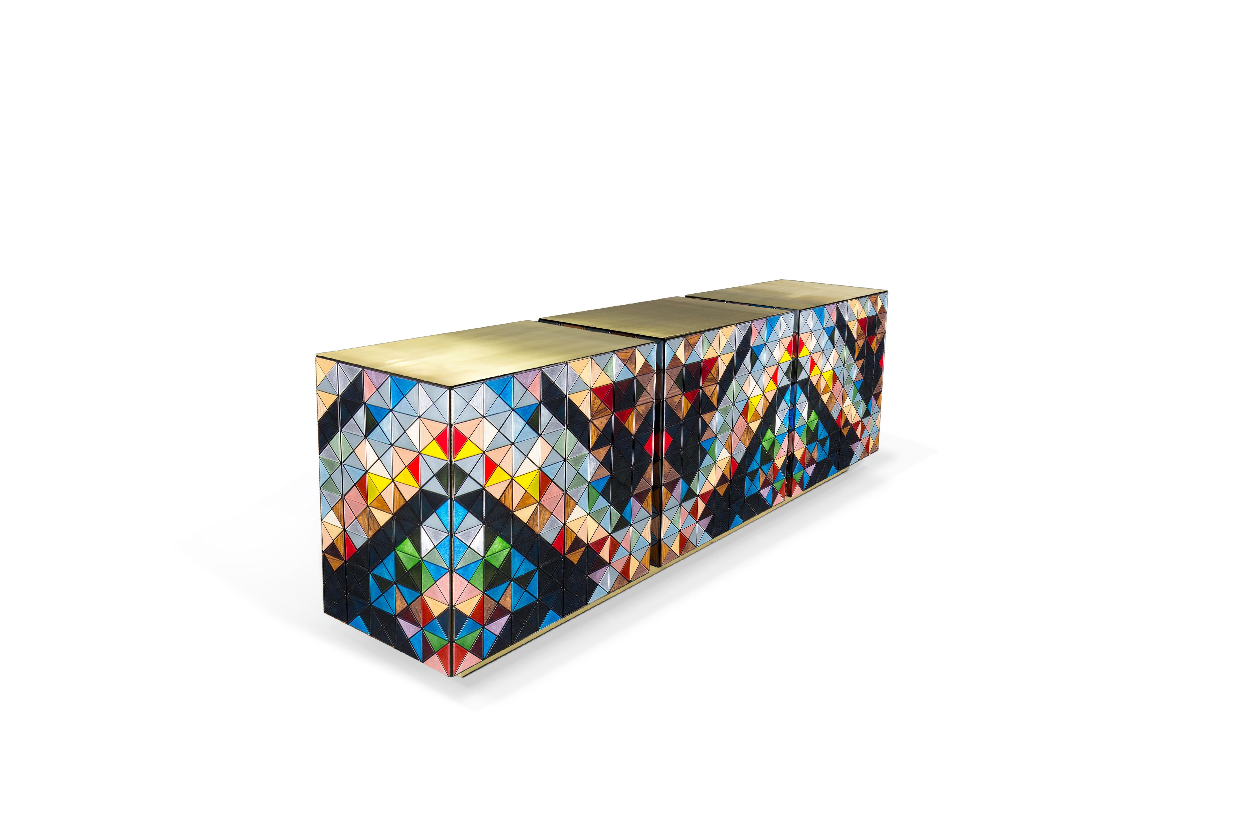 Portoghese Credenza Pixel - Falegnameria artigianale e ottone lucido - Boca Do Lobo in vendita