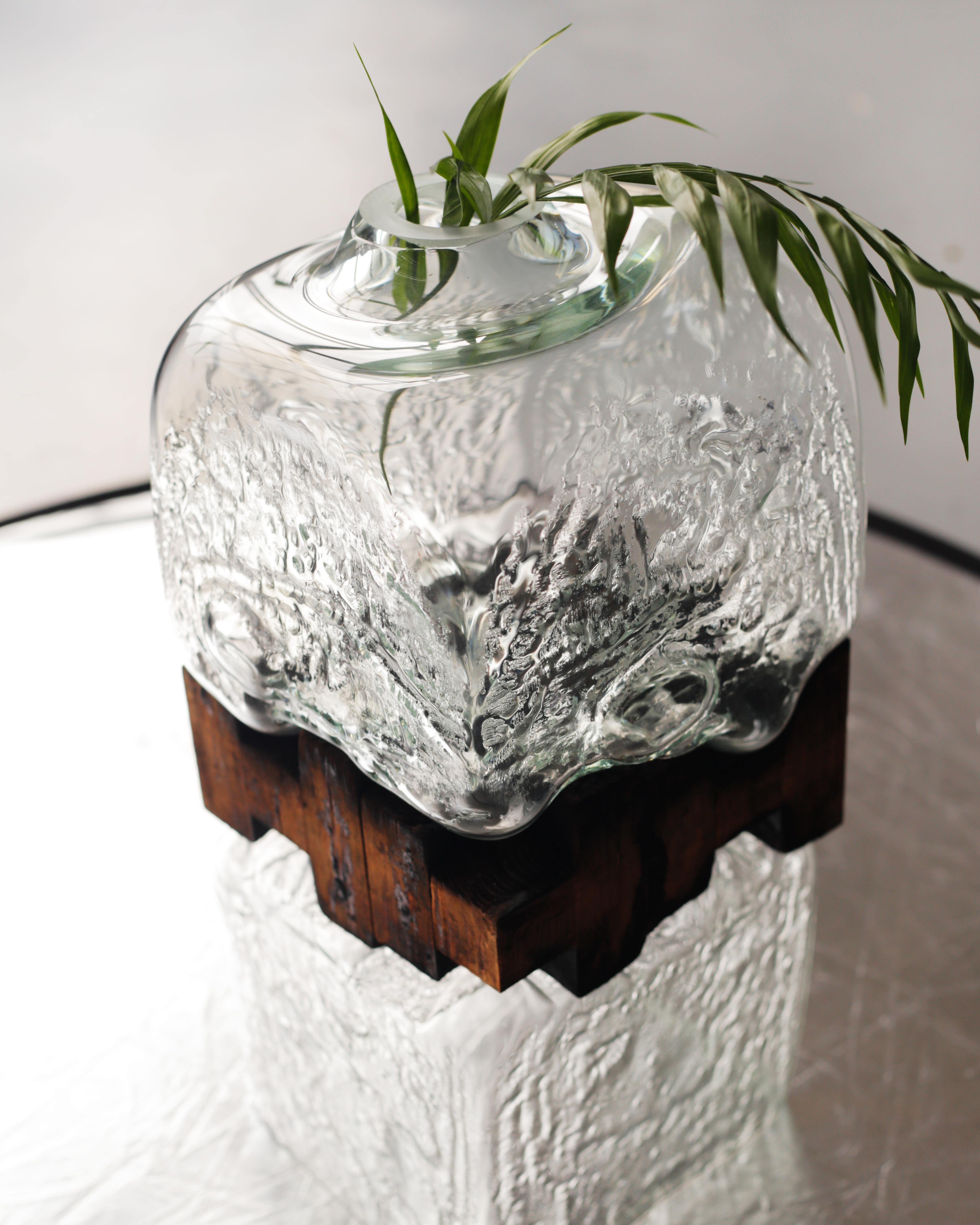 Pixel Vase Middle Oak by Drozhdini 3