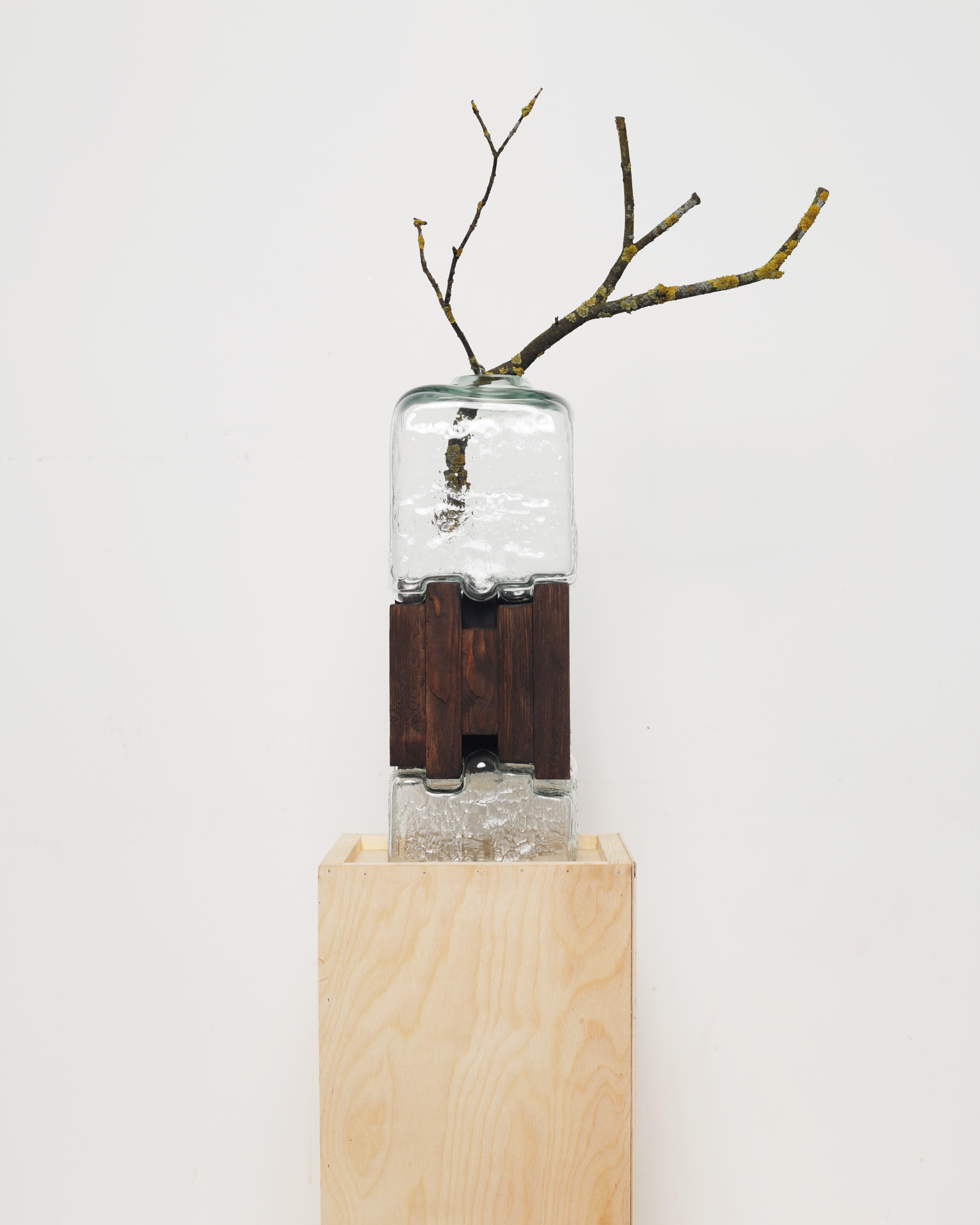 Contemporary Pixel Vase Middle Oak by Drozhdini