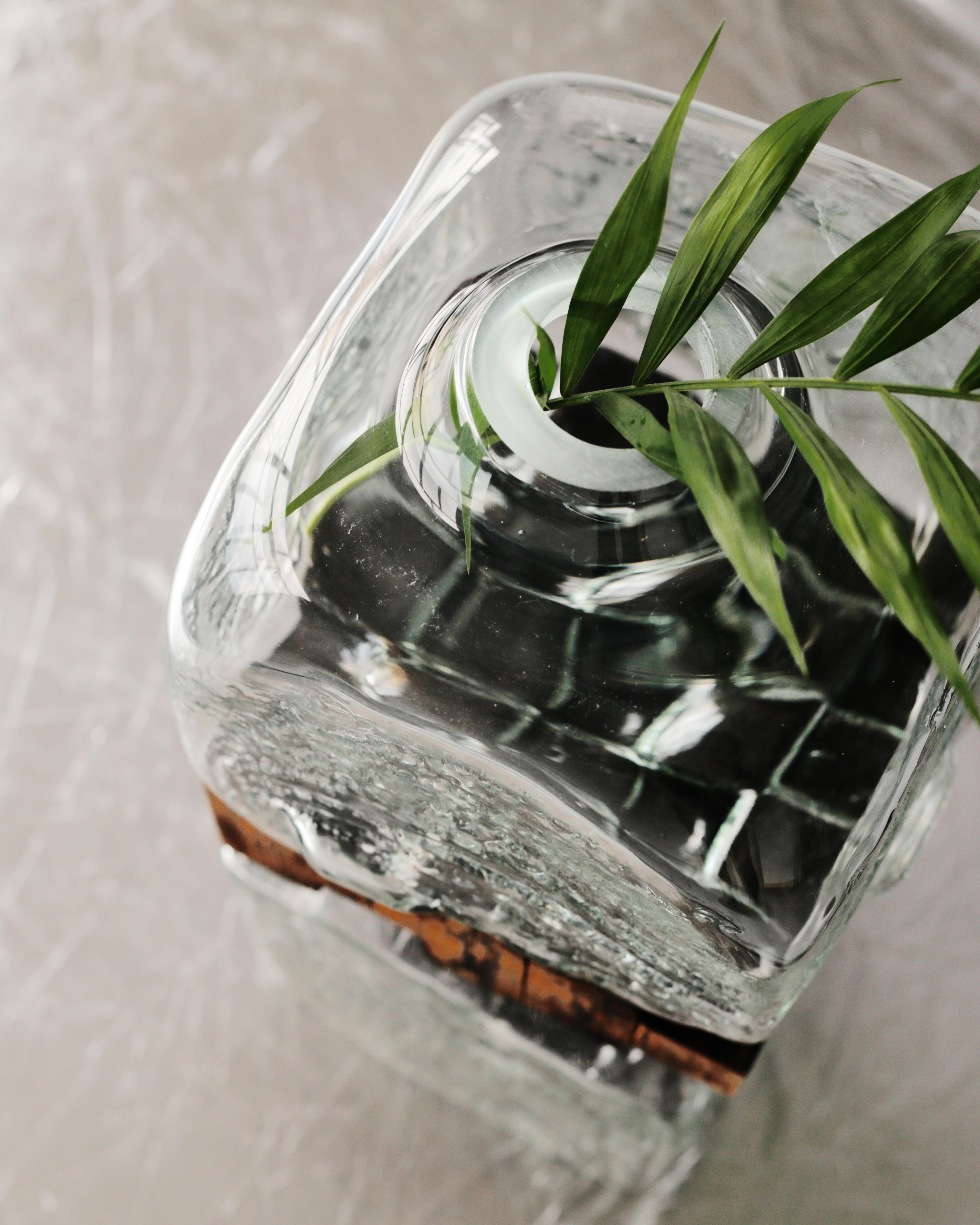Pixel Vase Middle Oak by Drozhdini 2