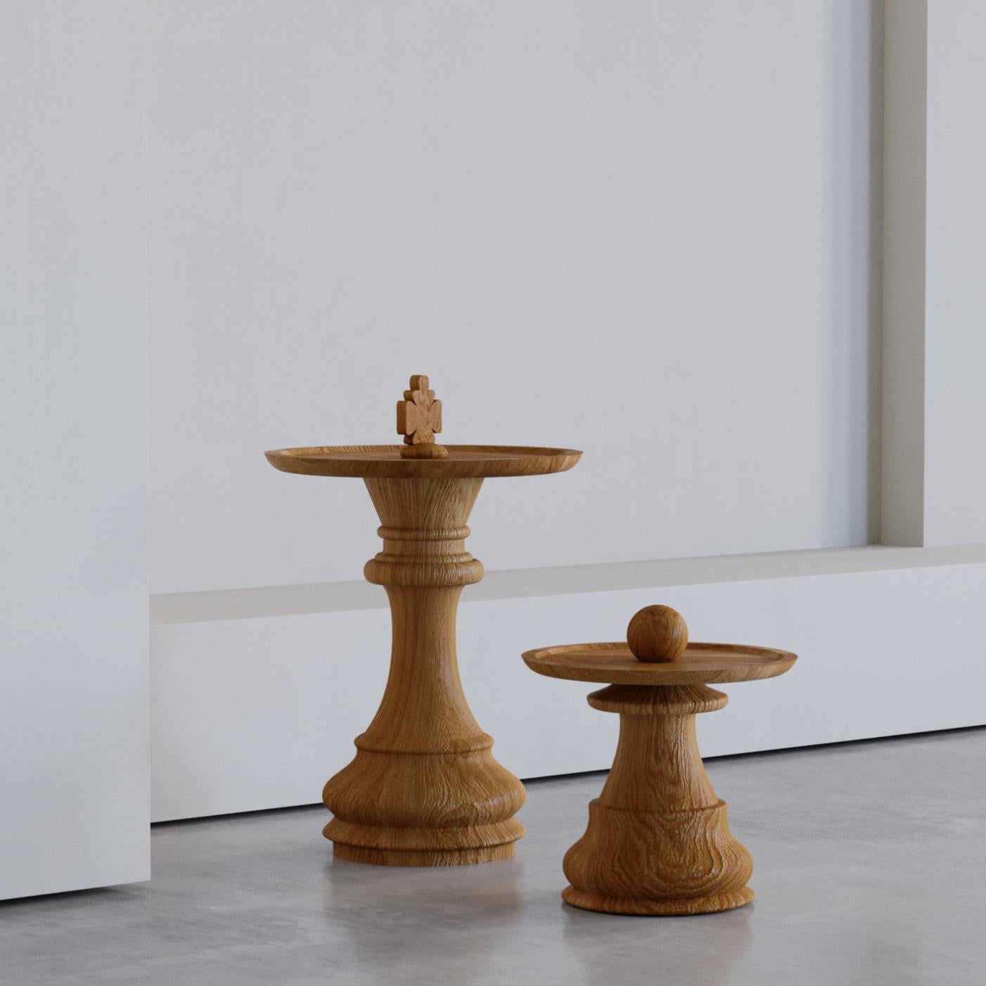 Derived from the classical forms of chess pieces,Piyon sidetable bring innovation to your space with their sculptural and unique presence. These pedestals represent an unconventional approach to furniture design and add a distinctive character to