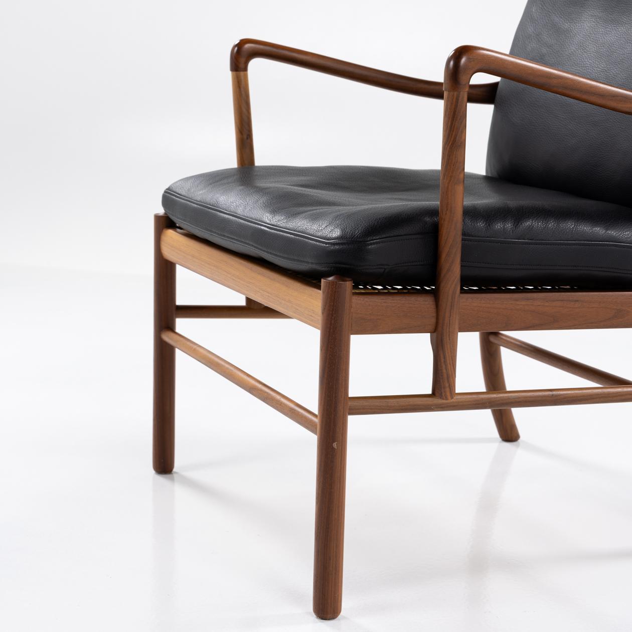 Leather PJ 149 - 'Colonial chair' in black leather and walnut by Ole Wanscher For Sale