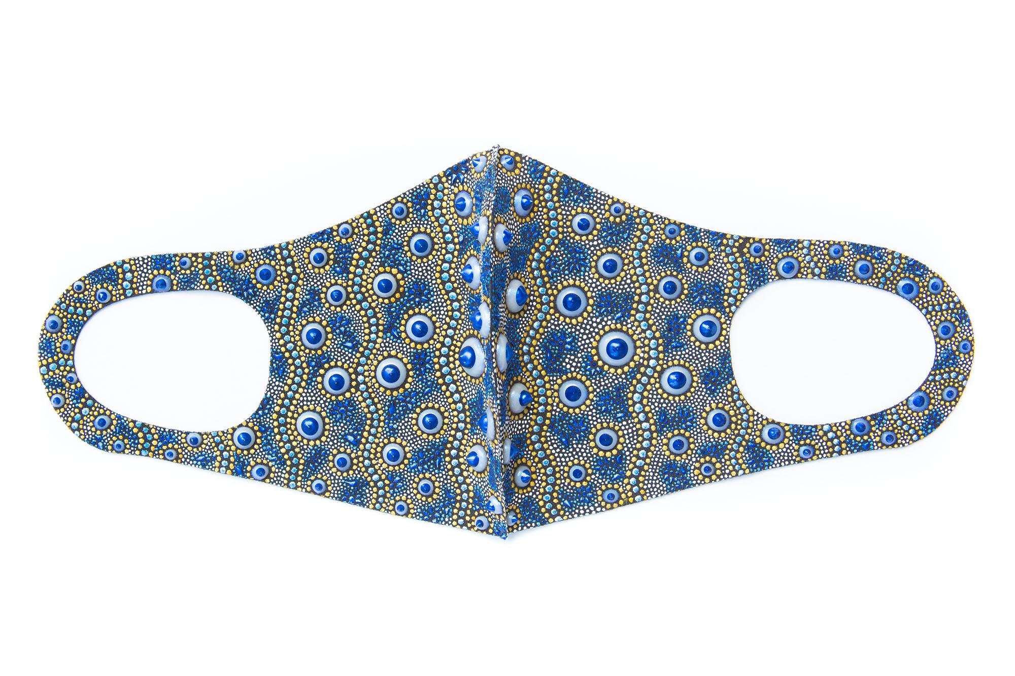 Masque de visage d'oursin en porcelaine bleu royal en néoprène - Mixed Media Art de PJ Linden