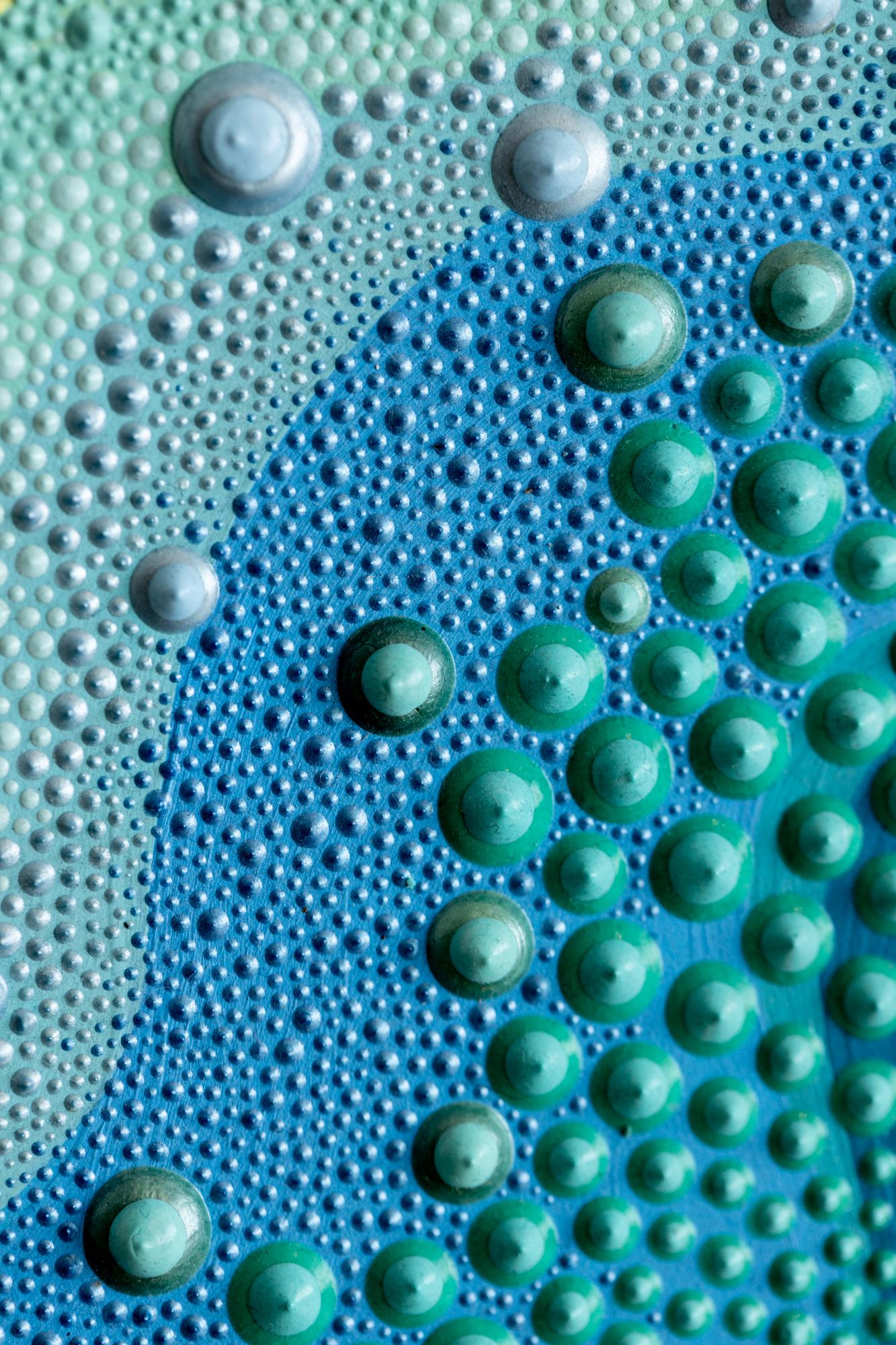 „Cultured Clam“ Aquatisch inspirierte, dimensionale Farbe auf Leinwand im Angebot 3