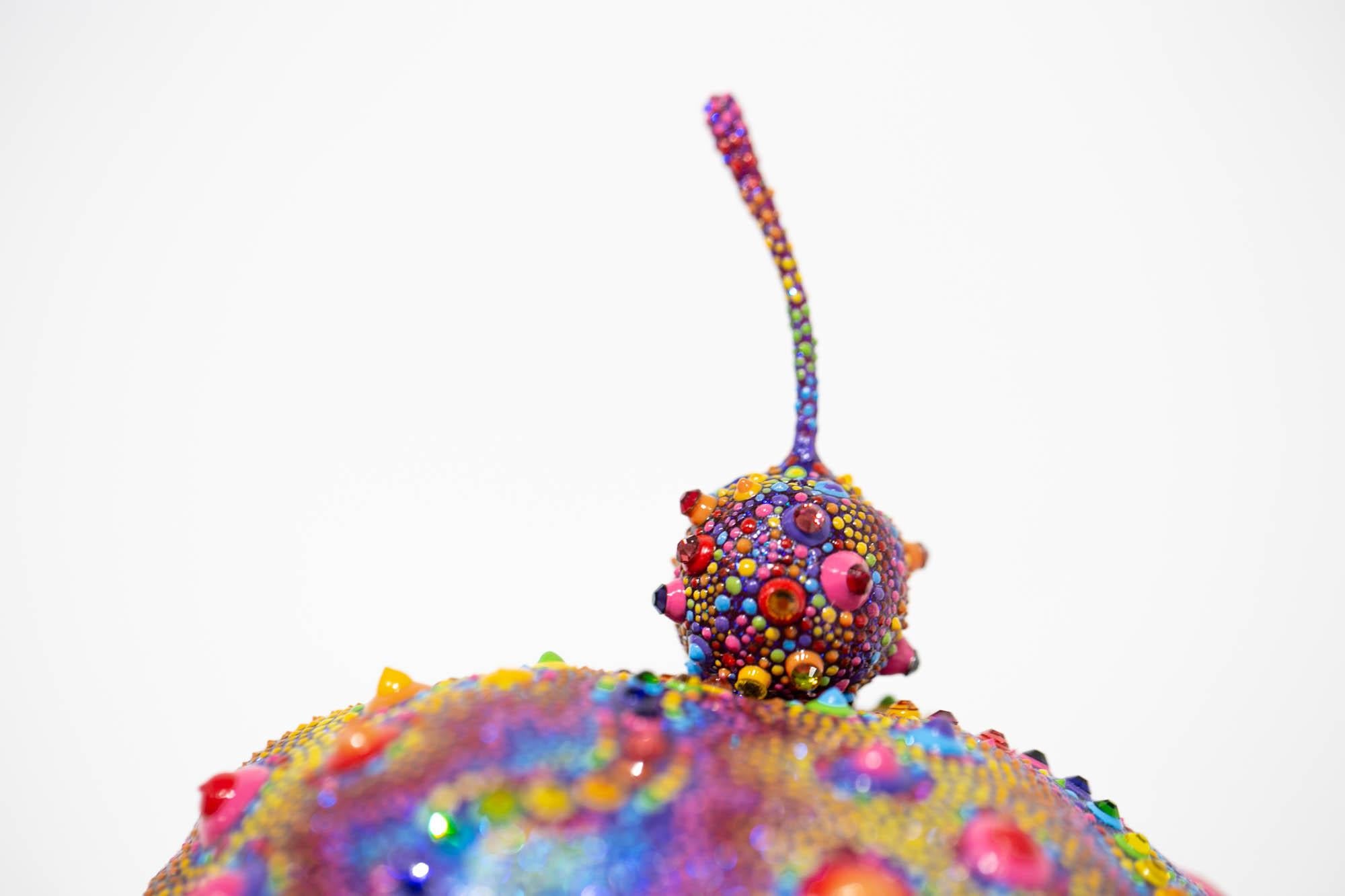 Candy Urchin Skull - Contemporary Sculpture by PJ Linden