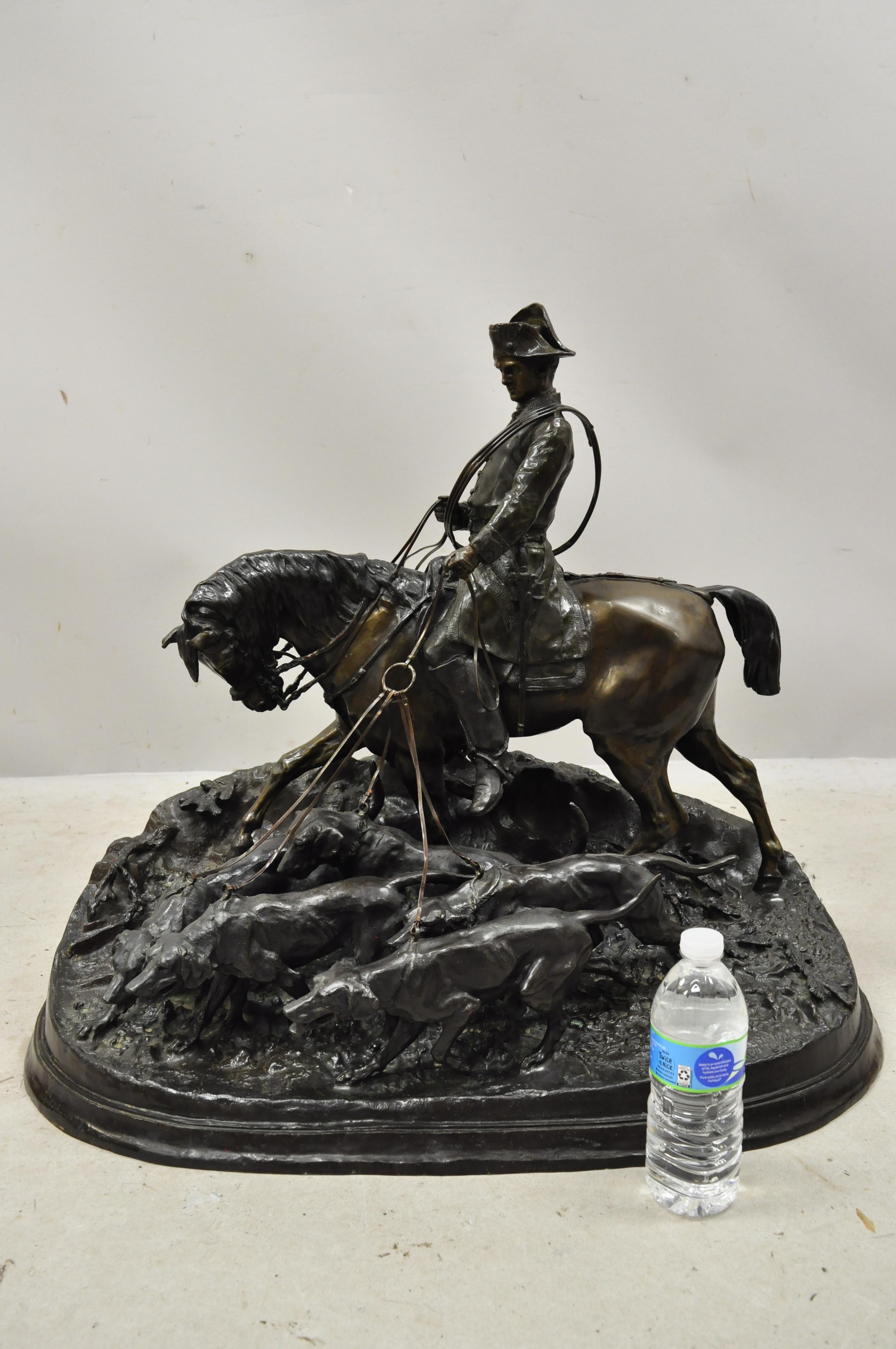 P.J. Mene la scène de chasse Grande sculpture en bronze Pierre Jules Statue chevaux chiens en vente 2