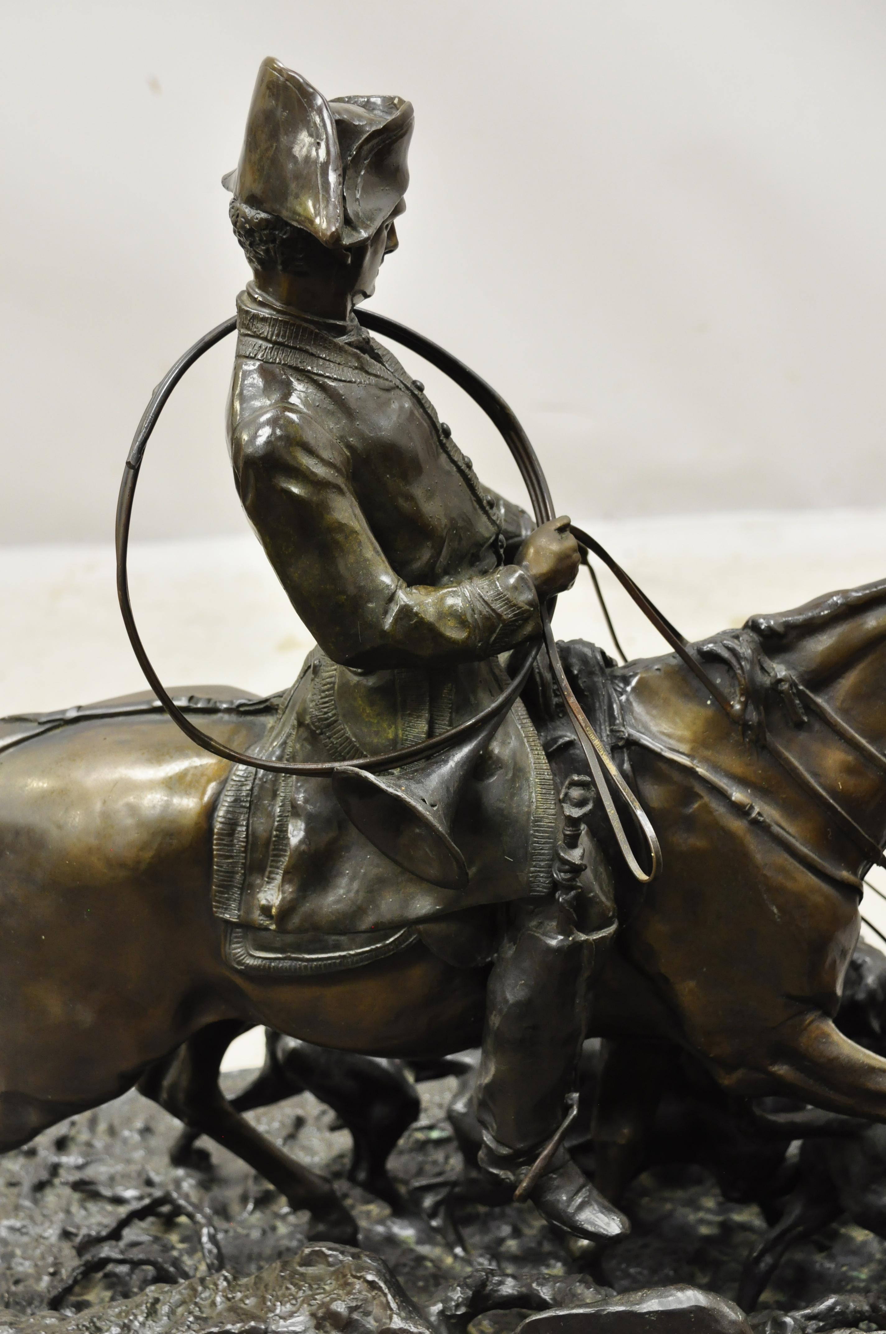 Bronze P.J. Mene la scène de chasse Grande sculpture en bronze Pierre Jules Statue chevaux chiens en vente