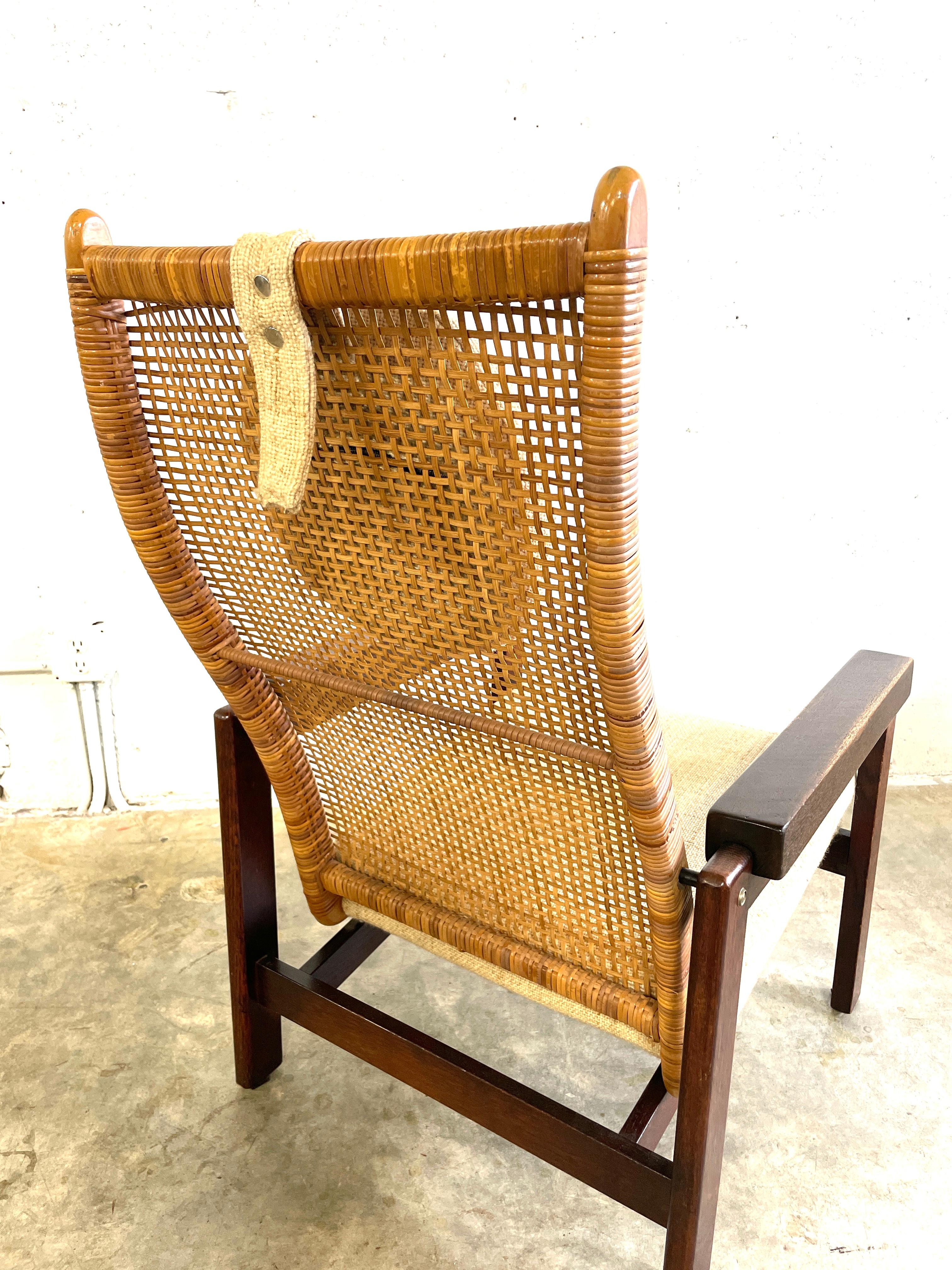 Scandinavian Modern PJ Muntendam for Jonkers Mid Century Wicker Rattan Highback Chair For Sale