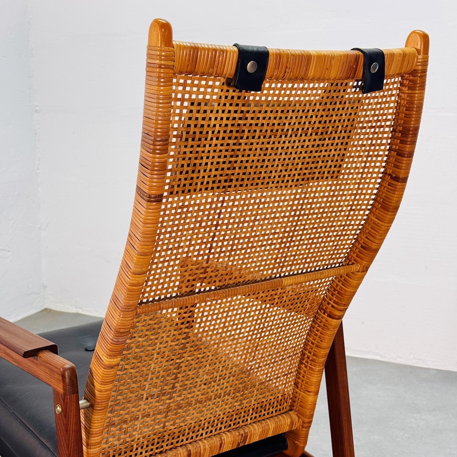 P.J. Muntendam, Loungesessel in neuwertigem Zustand mit hoher Rückenlehne und Rohrgewebe, 1960. (Mitte des 20. Jahrhunderts) im Angebot