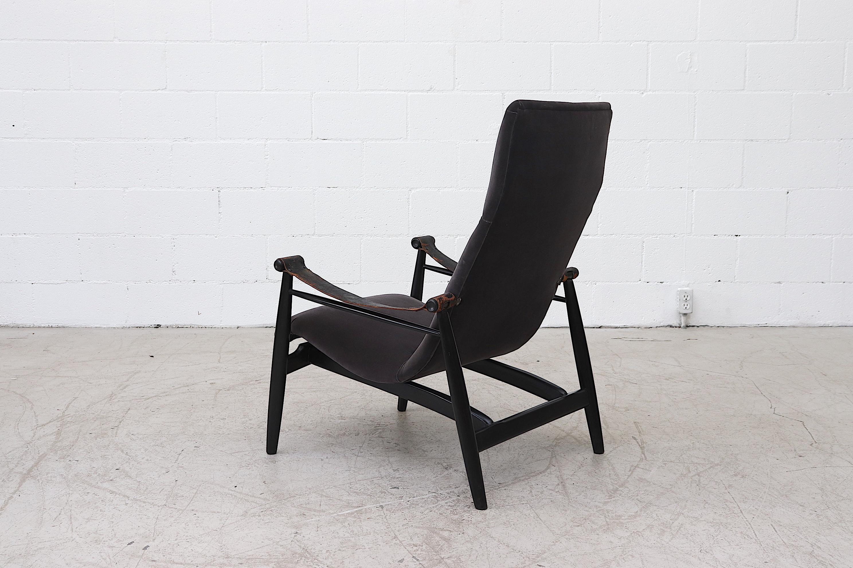 Dutch P.J. Muntendam Midcentury Lounge Chair with Leather Arms