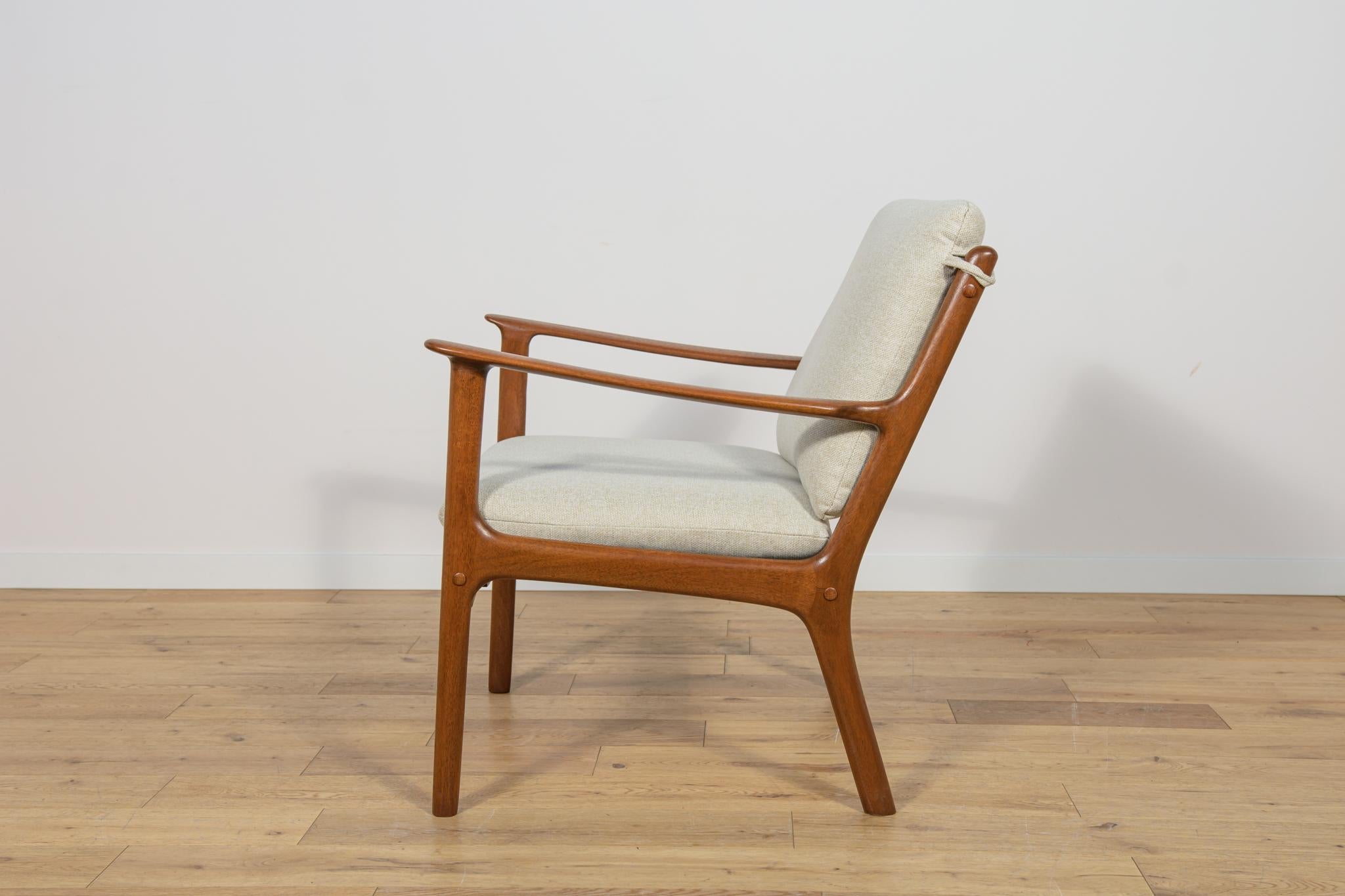 PJ112 Armchairs by Ole Wanscher for Poul Jeppesens, Denmark, 1960s, Set of 2 For Sale 3