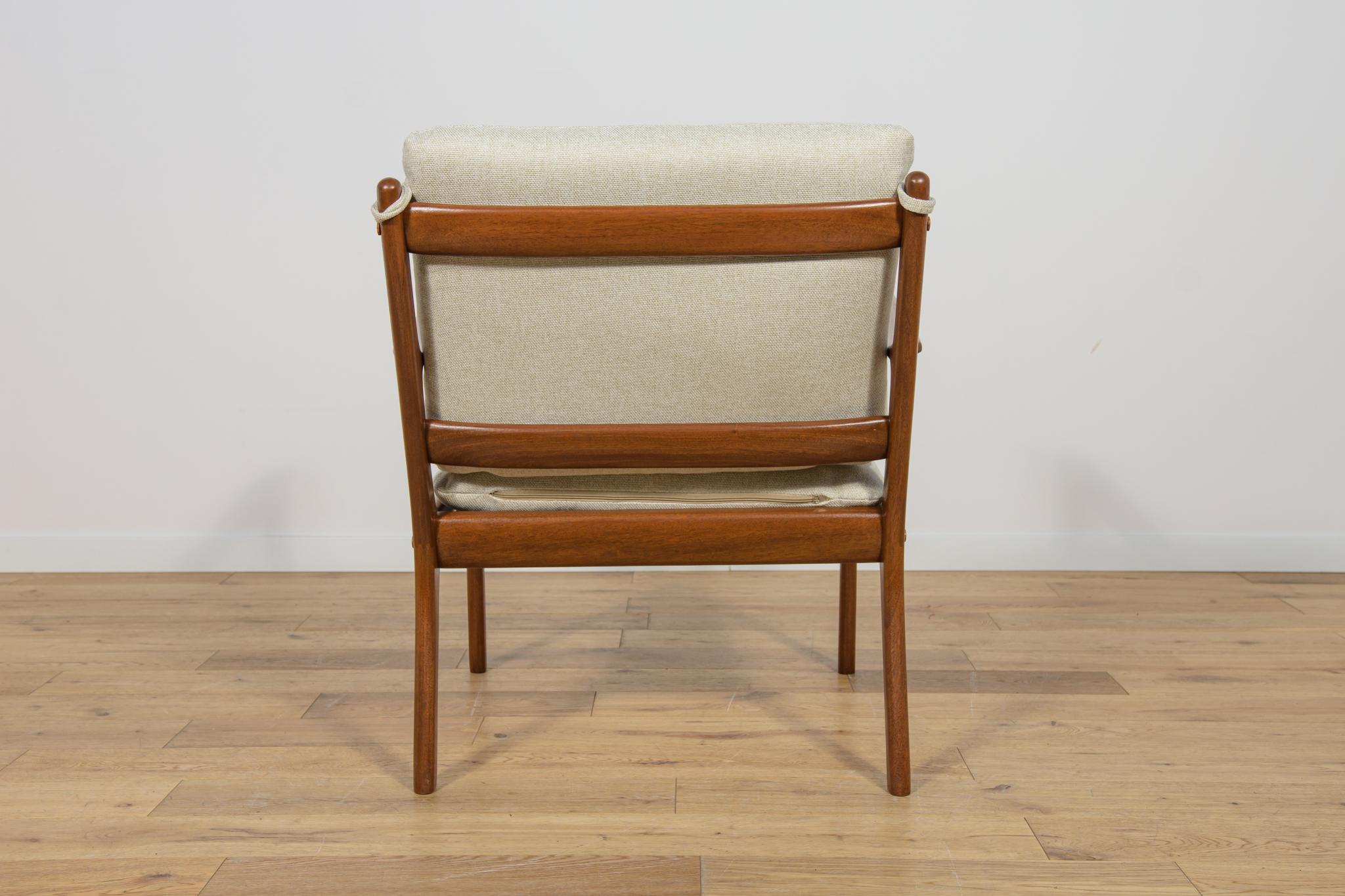 PJ112 Armchairs by Ole Wanscher for Poul Jeppesens, Denmark, 1960s, Set of 2 For Sale 4