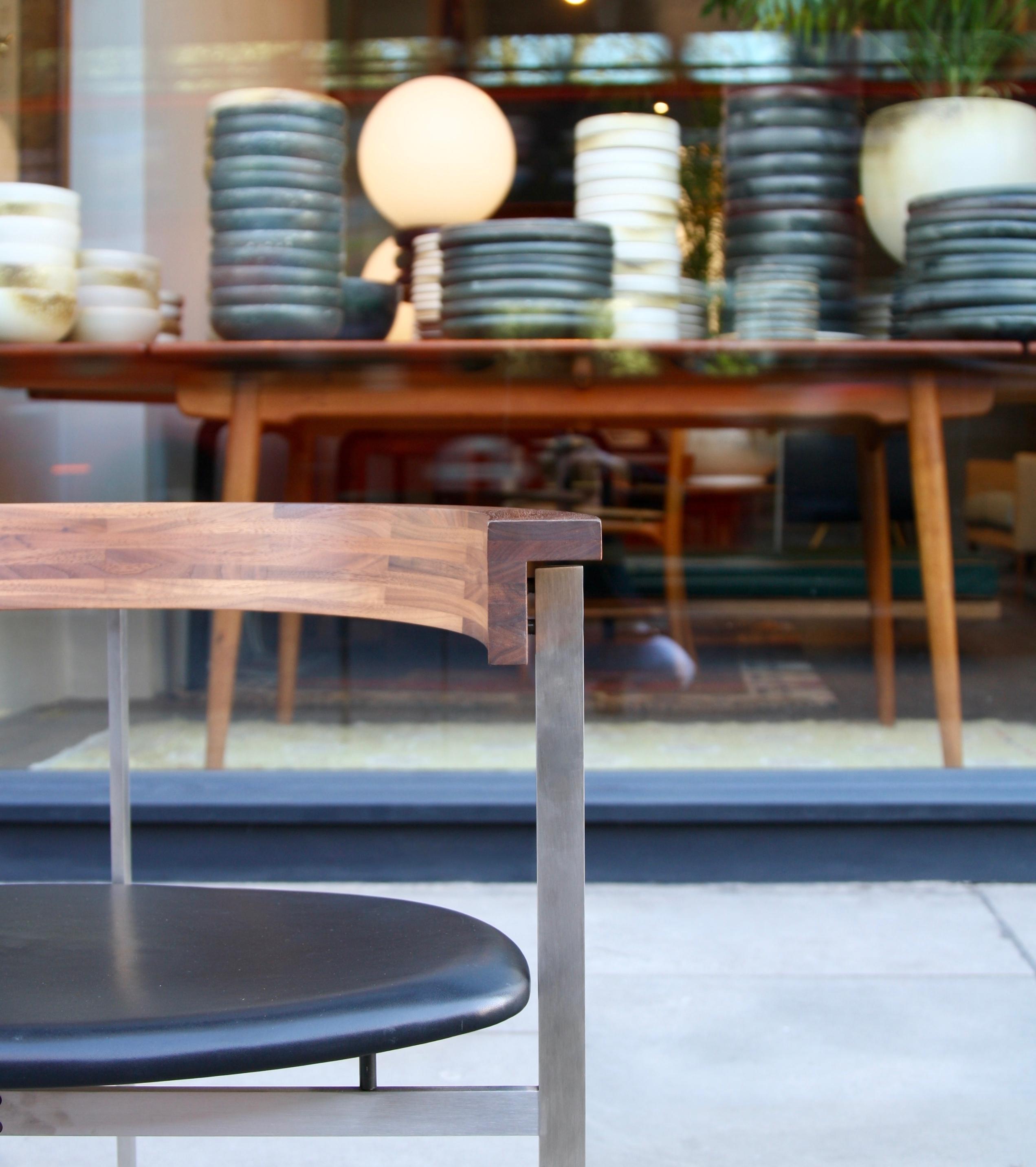 PK 11 by Poul Kjaerholm in Walnut & Black Elegance Leather by Thomas Kjaerholm 3