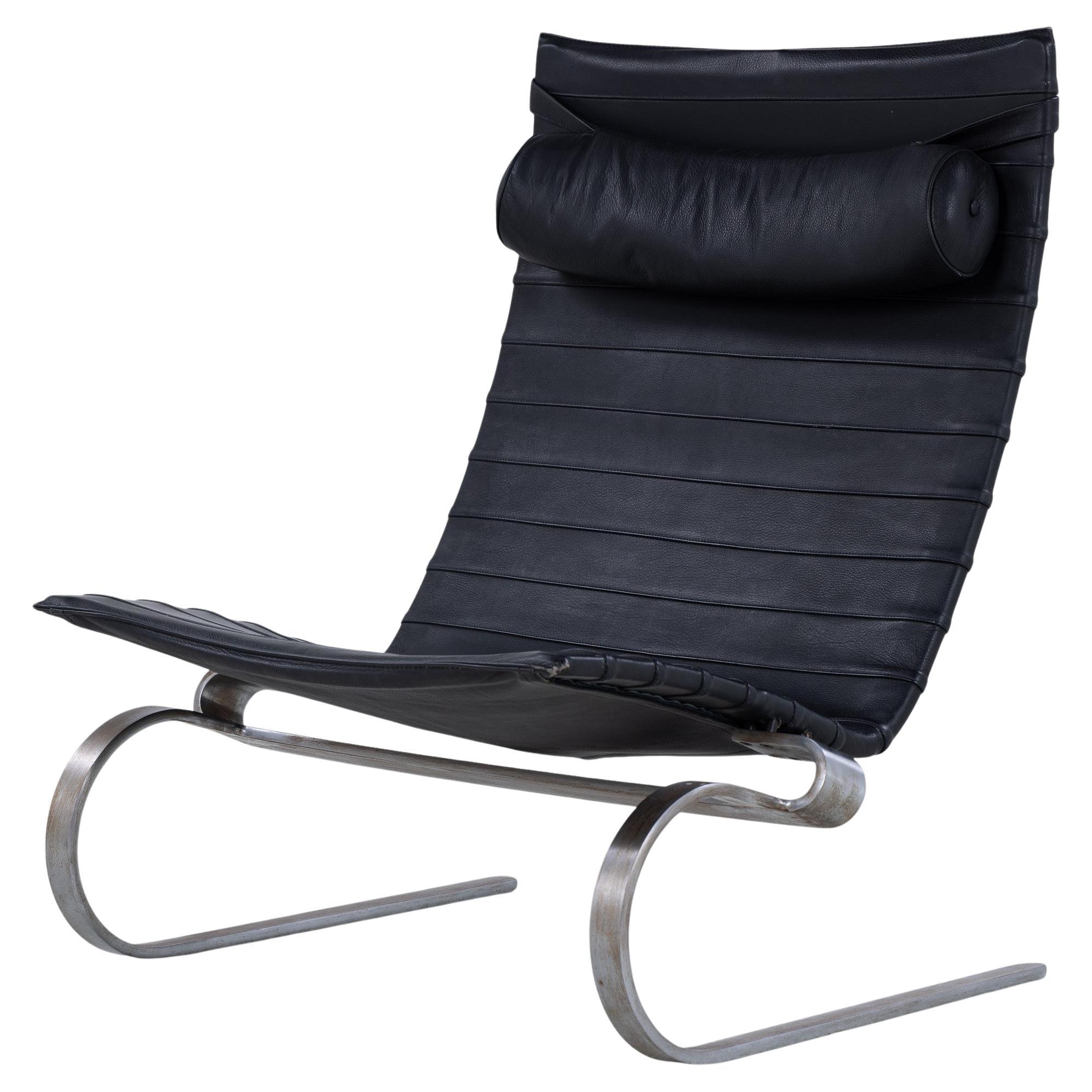 PK 20 - Lounge chair in original black leather by Poul Kjærholm en venta