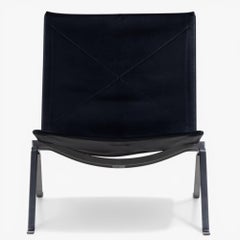 PK 22 - Easy chair in black leather by Poul Kjærholm
