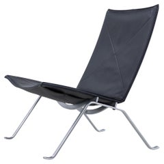 PK 22 - Easy chair in black leather by Poul Kjærholm