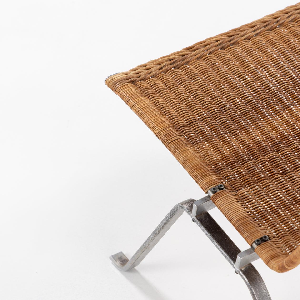 Danish PK 22 - Easy chair in patinated woven cane by Poul Kjærholm For Sale