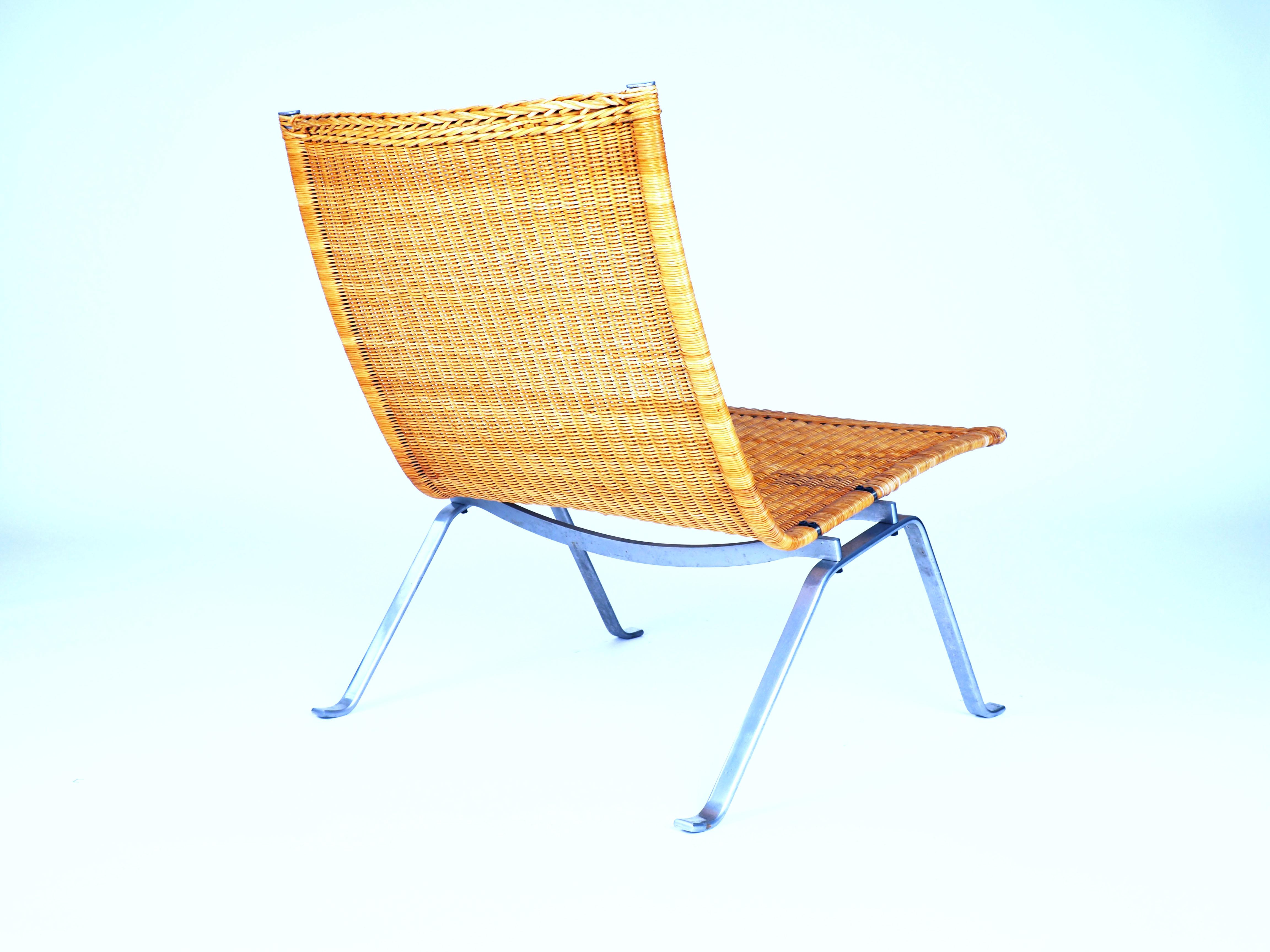 PK-22 Lounge Chair in Steel and Rattan, Designed by Poul Kjærholm at ...
