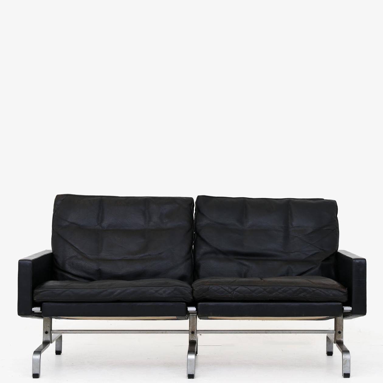 PK 31/2 Sofa in Black Patinated Leather For Sale 1