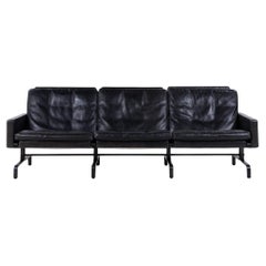 PK 31 - 3 seater in black leather by Poul Kjærholm