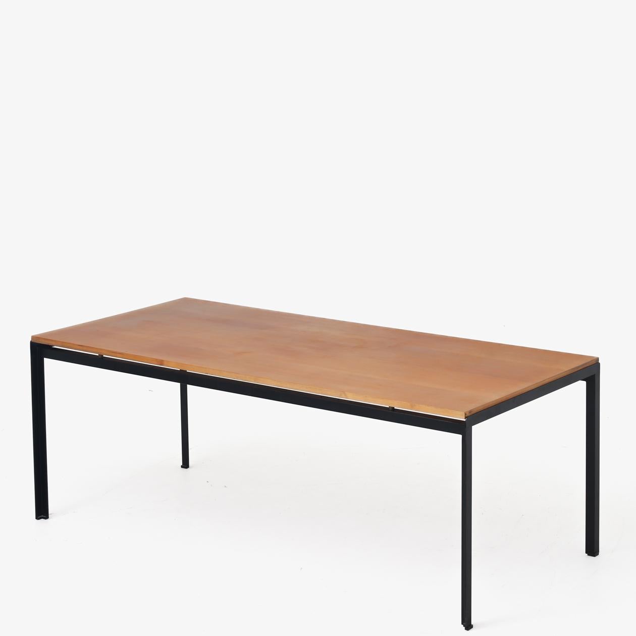 Patinated PK 53 desk by Poul Kjærholm For Sale