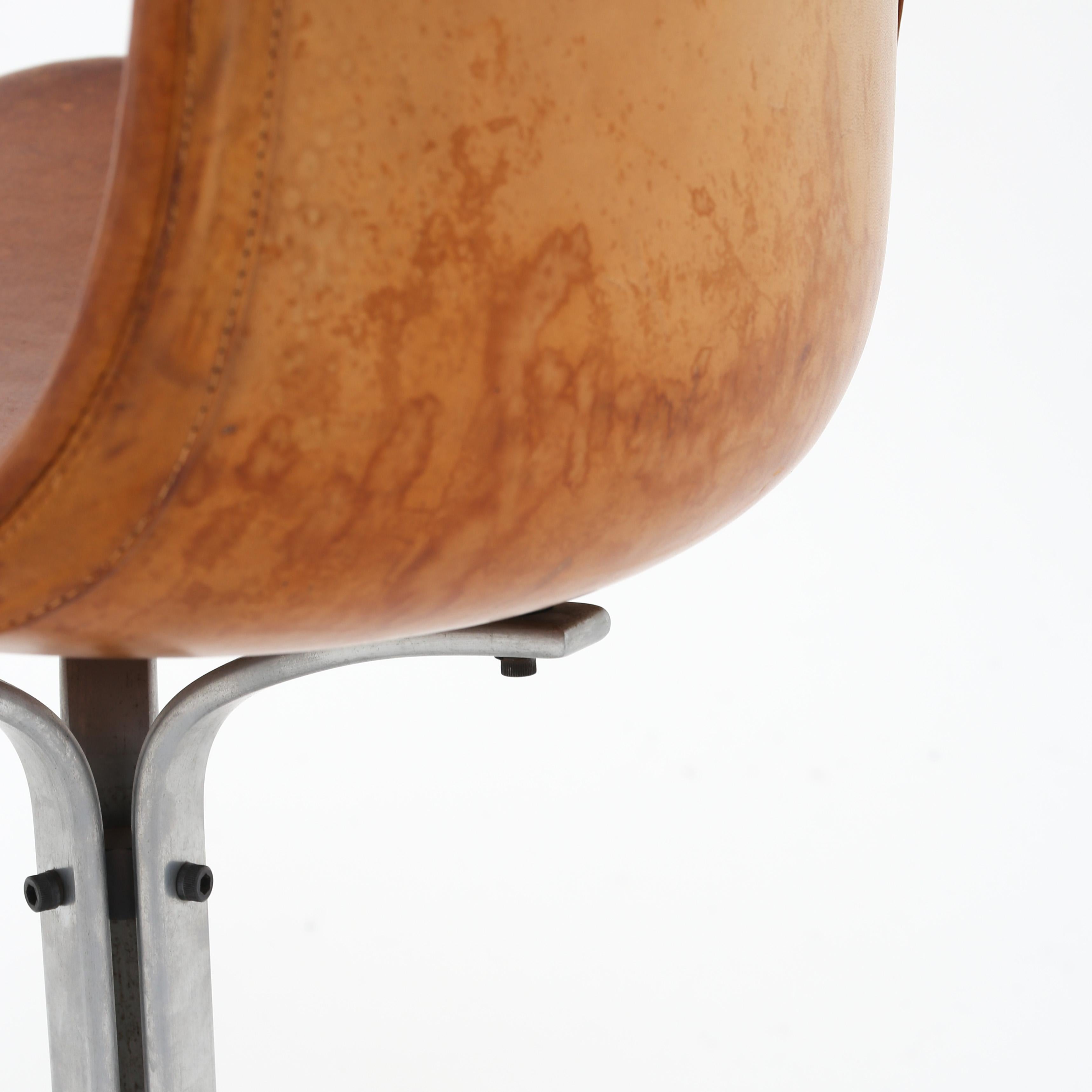 Danish PK 9 Tulip Chair by Poul Kjærholm For Sale