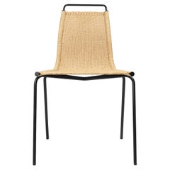 Chaise PK1 avec structure en acier revêtue de noir et assise en corde de papier *Vente rapide*.