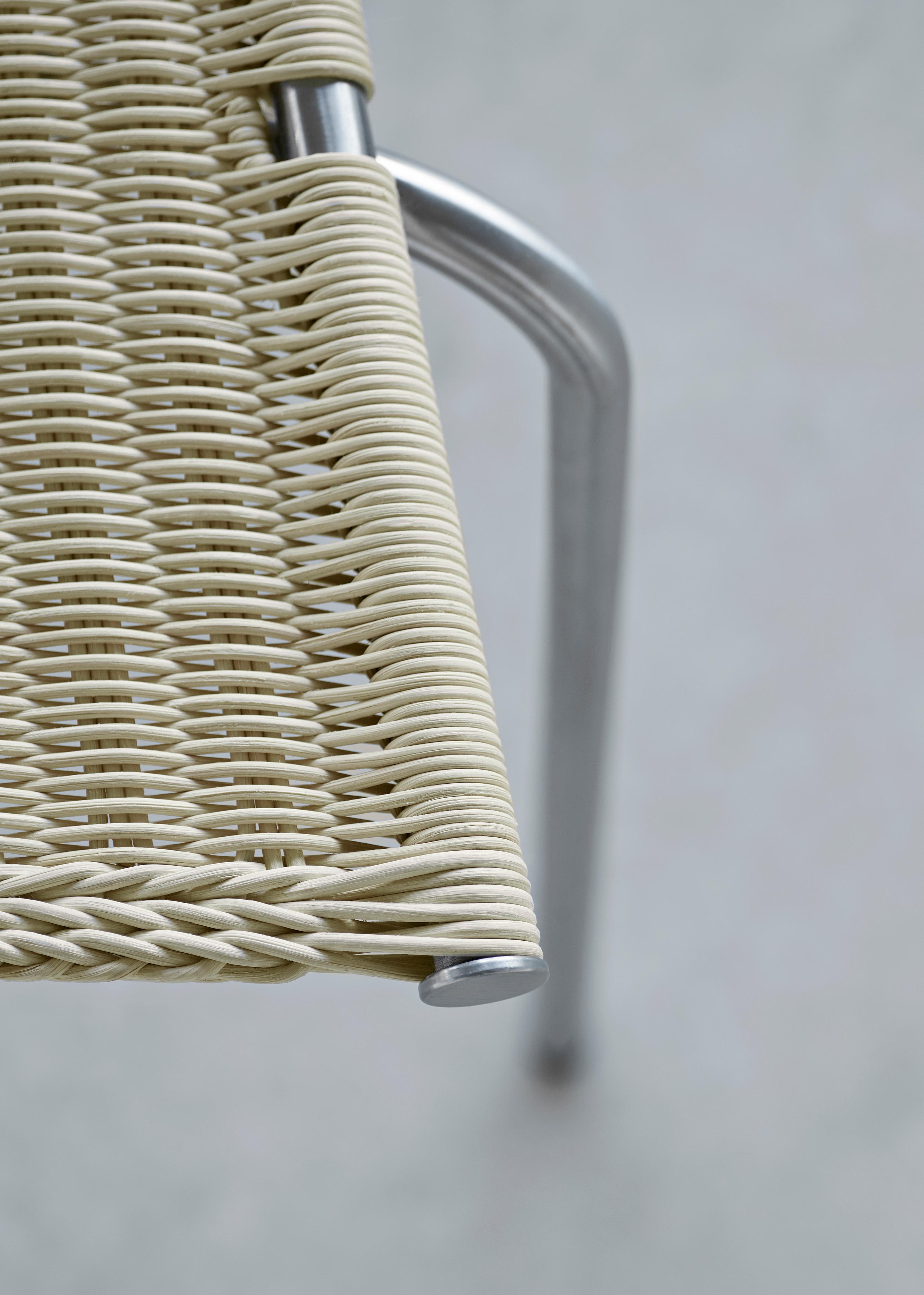 Contemporary PK1 Dining Chair in Stainless Steel Base by Poul Kjærholm