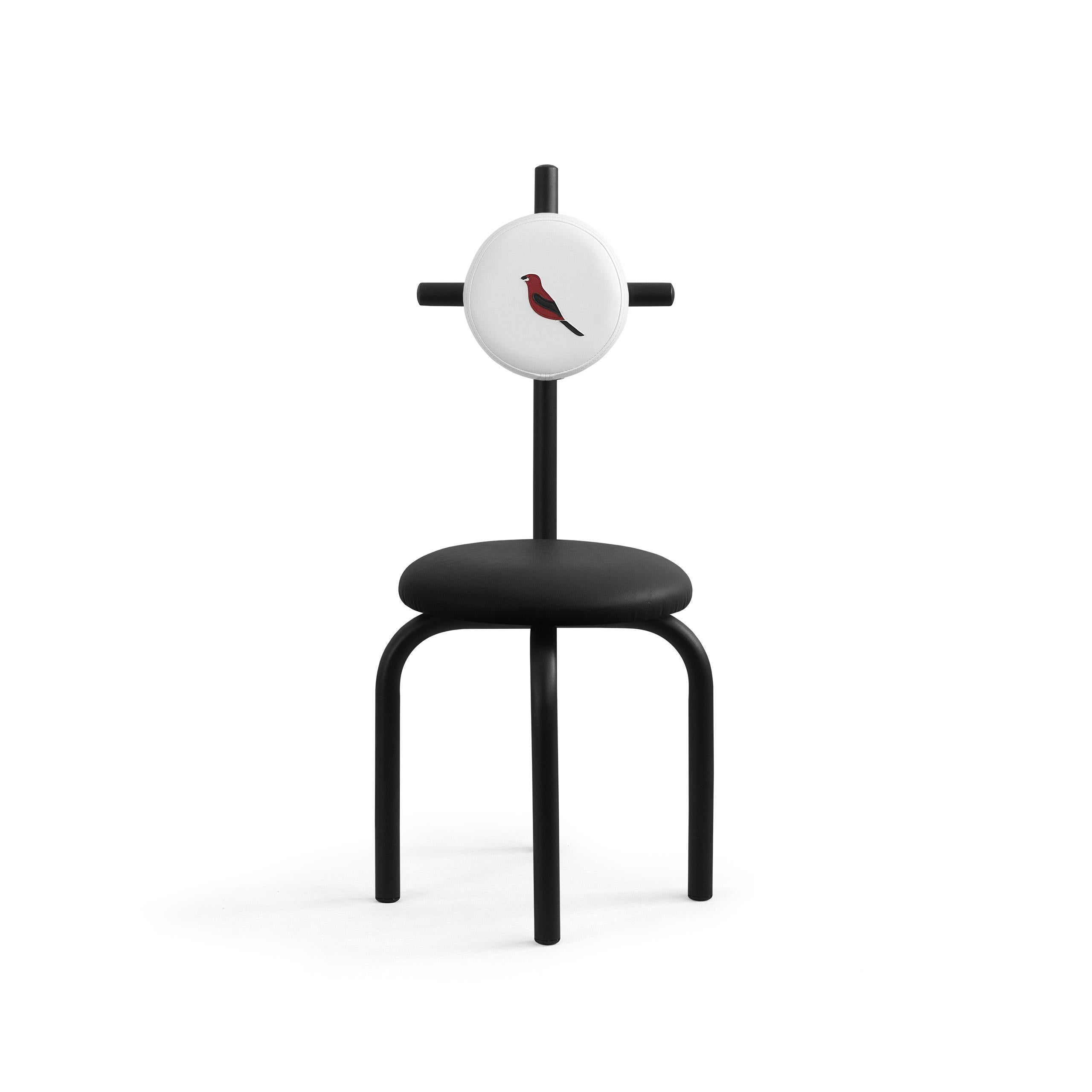 PK16 chair is handcrafted in tubular carbon steel and is finished in black micro-textured electrostatic painting.
Seat and backrest are upholstered in nautical anti-mold leatherette over naval plywood.
The seat has no seams and its rounded shape