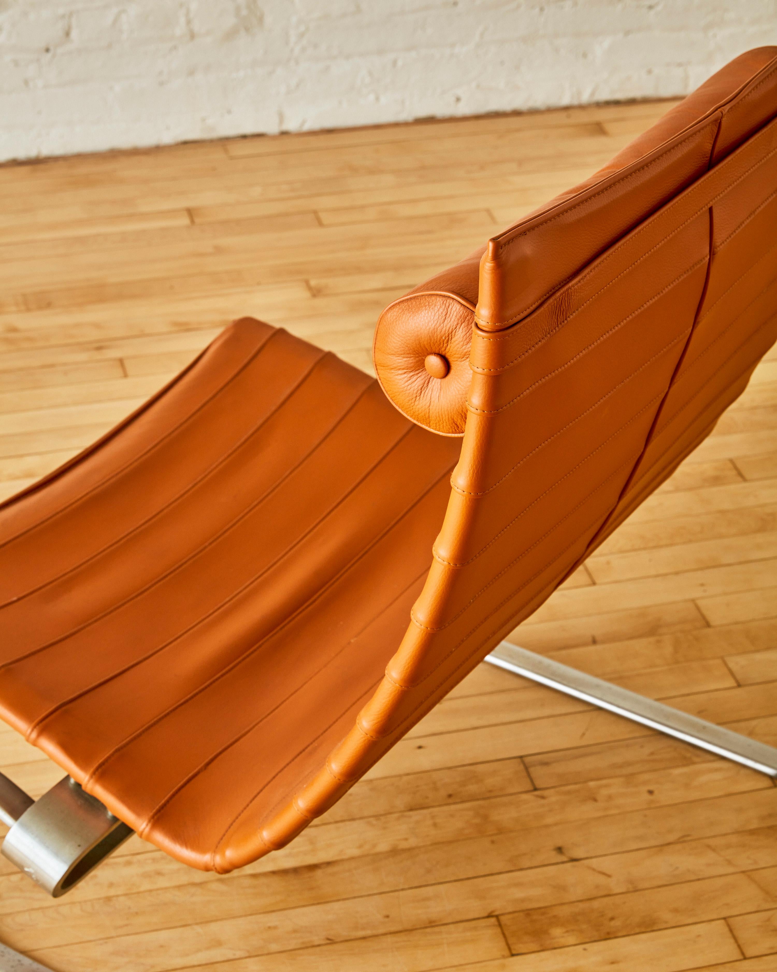 'PK20' Leather and Chromed Metal Lounge Chair by Poul Kjaerholm for the Republic In Good Condition For Sale In Long Island City, NY