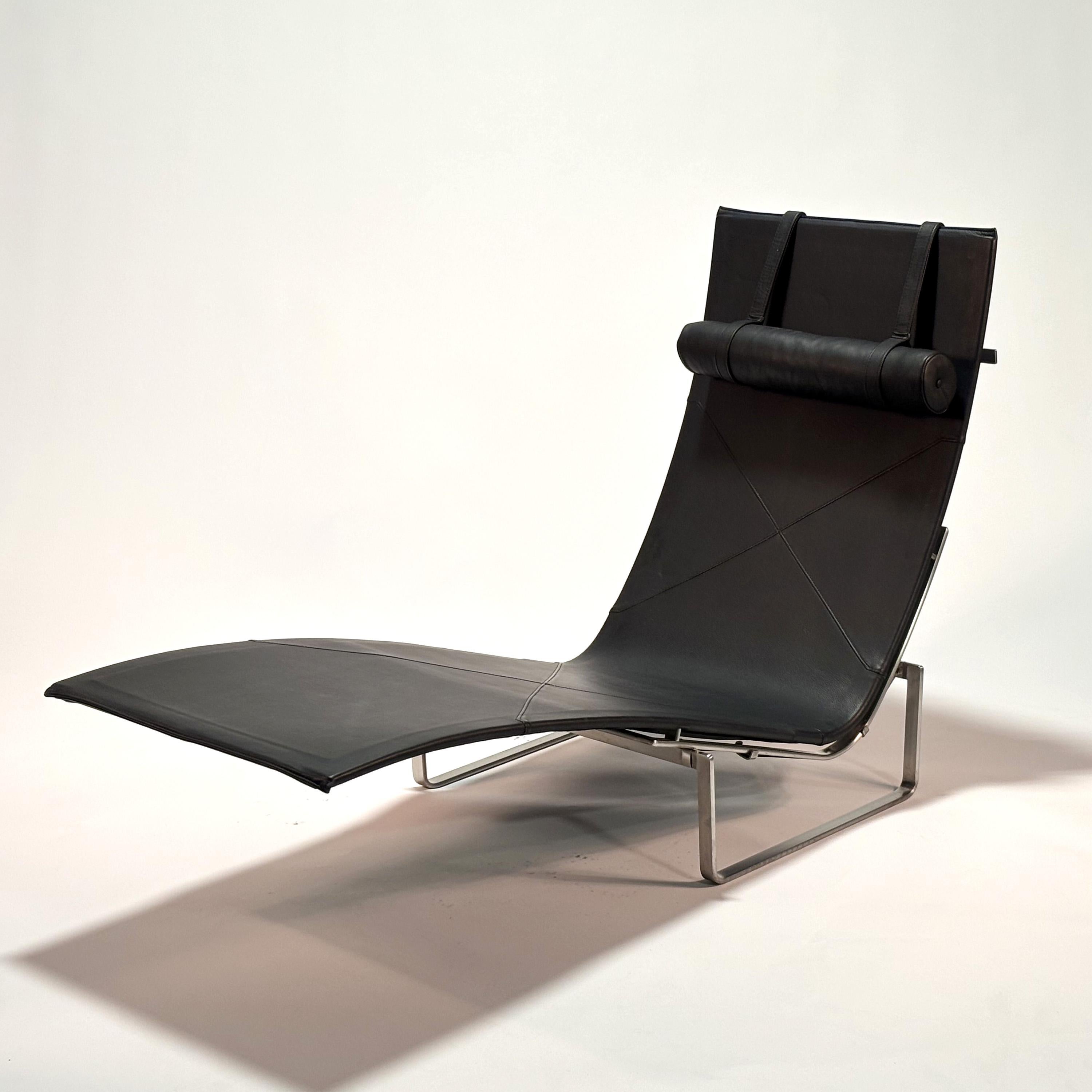 PK24 Chaise Lounge or 