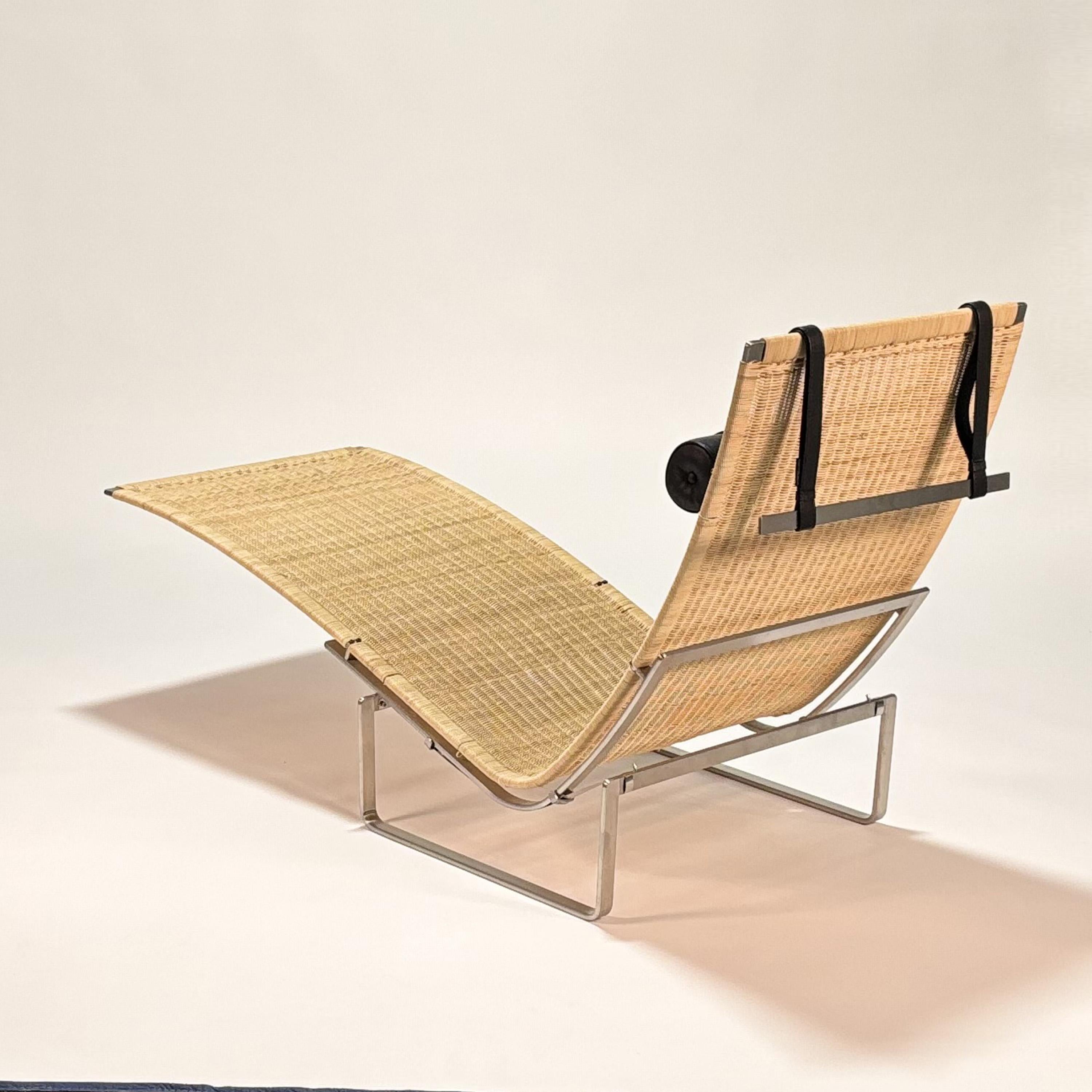 Danese Chaise Lounge PK24 di Poul Kjaerholm
