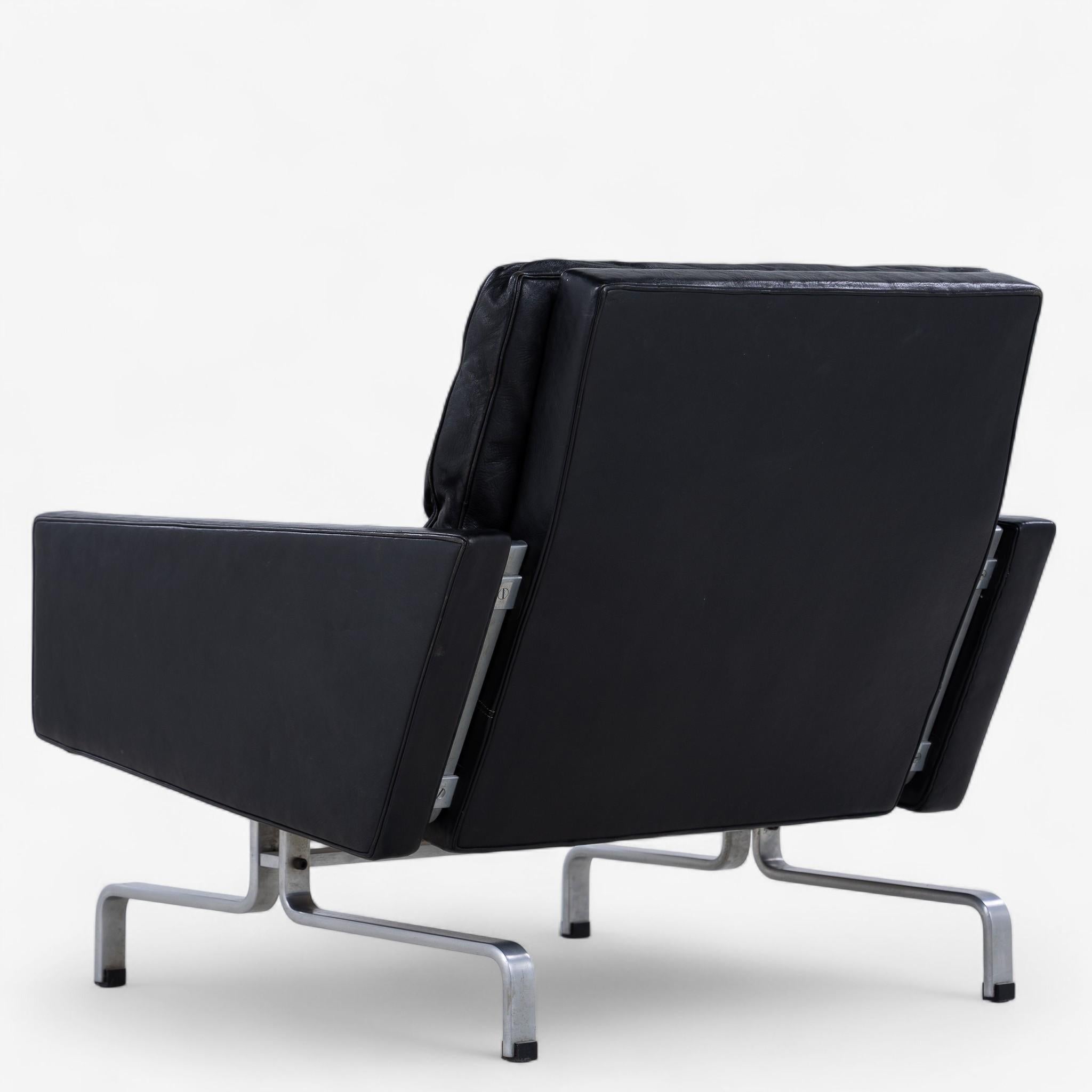 PK31/1 - Sessel in original schwarzem Leder von Poul Kjærholm (Moderne der Mitte des Jahrhunderts) im Angebot