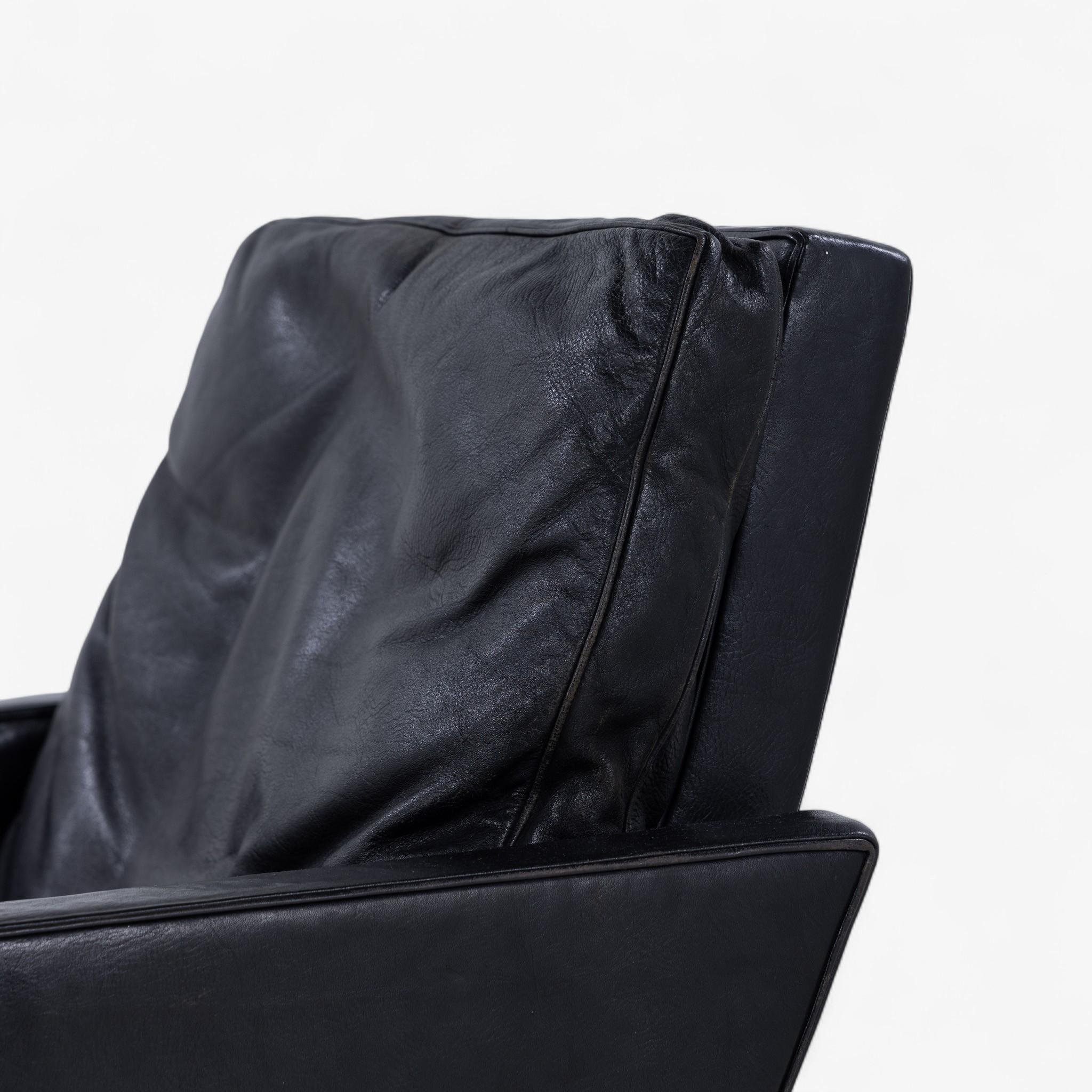 PK31/1 - Sessel in original schwarzem Leder von Poul Kjærholm im Zustand „Gut“ im Angebot in Copenhagen, DK