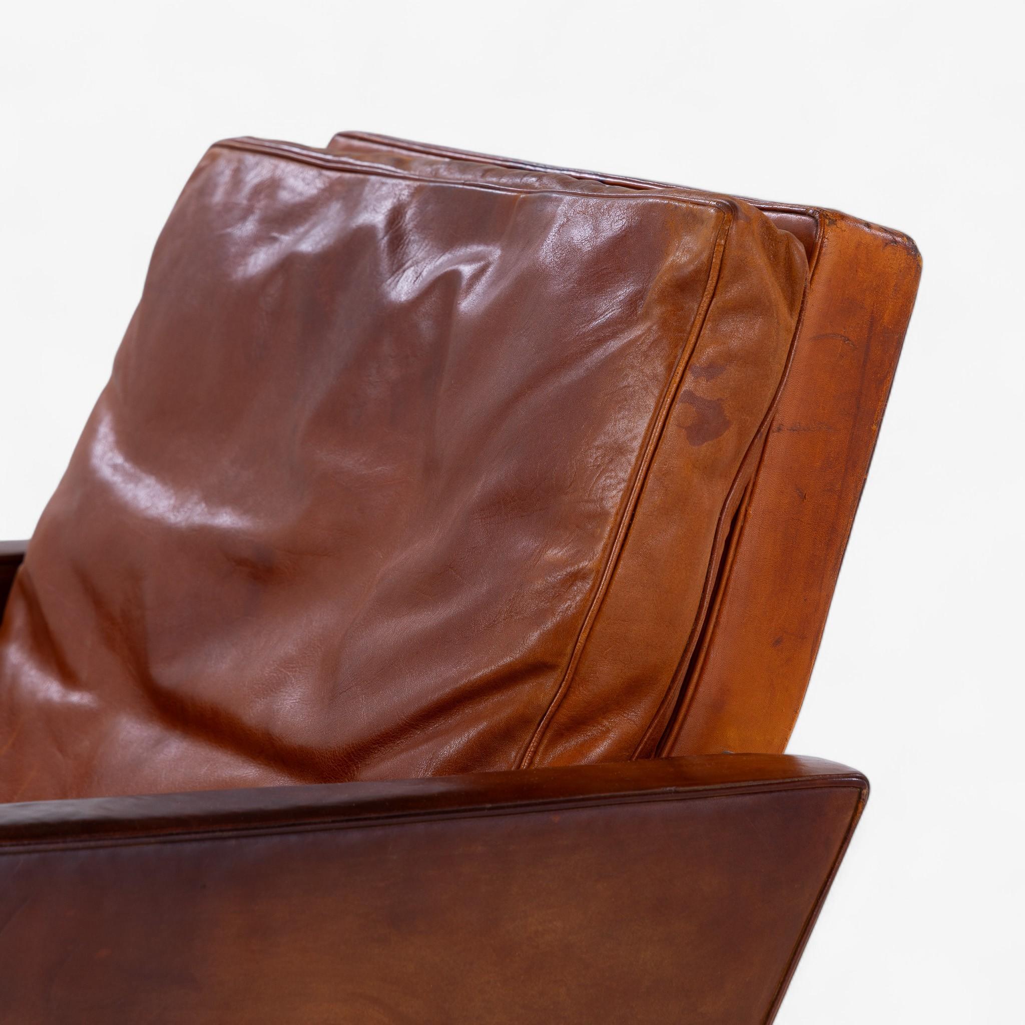 PK31/1 - Sessel in original patiniertem Leder von Poul Kjærholm (20. Jahrhundert) im Angebot