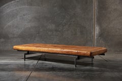 PK80 Daybed by Poul Kjærholm