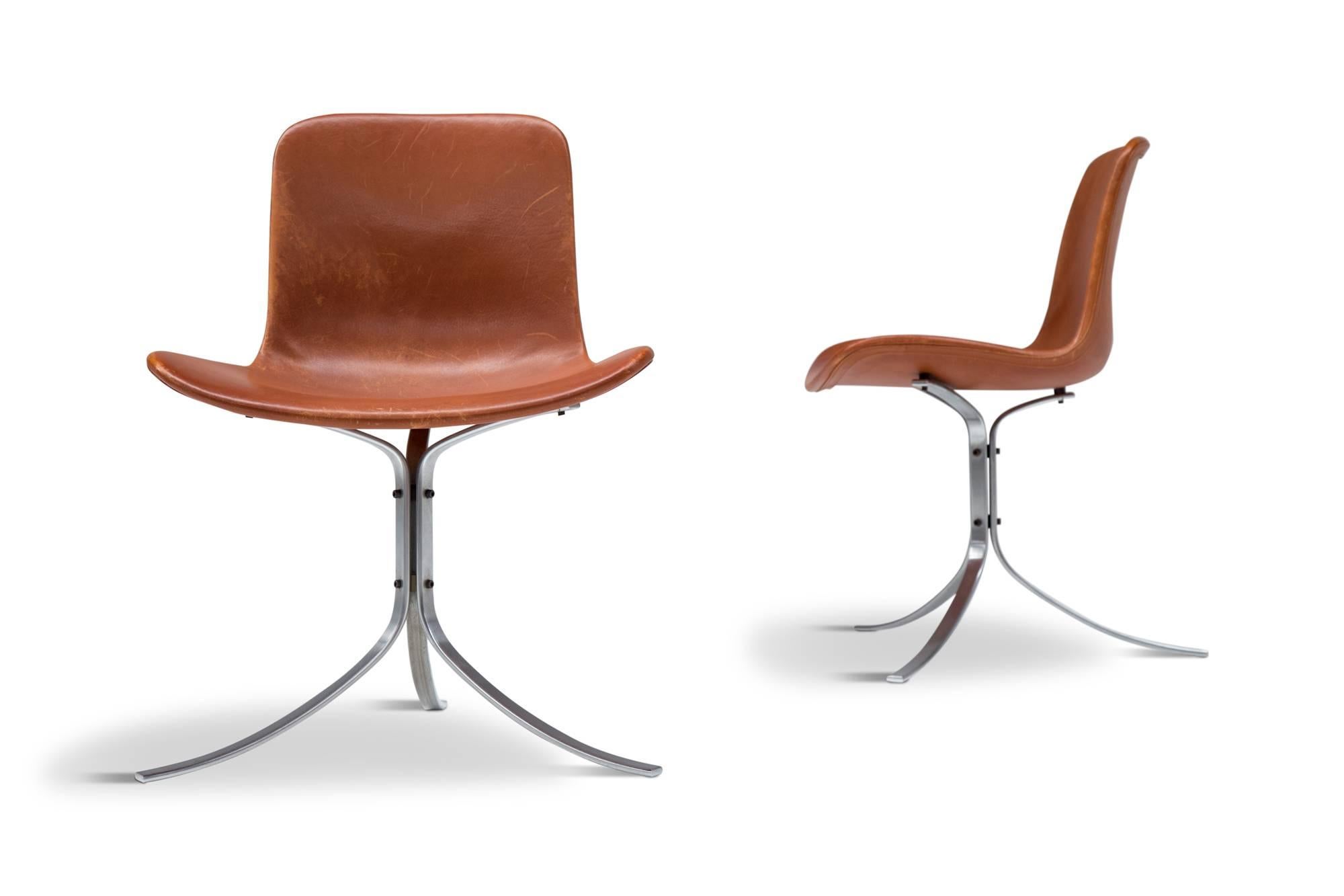 Extraordinary set of two Kjærholm chairs in original condition and with a lovely patina. 
Each chair is marked with the EKC logo twice.


Designer: Poul Kjærholm
Maker: E. Kold Christensen.

1950-1959.

 