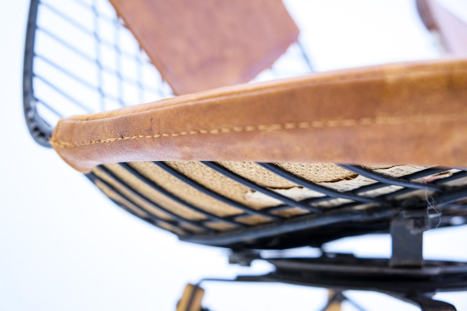 Chaise d'appoint pivotante Pkw-2 à base en bois et fil de fer, Eames Herman Miller, Bikini, Seng en vente 7
