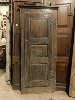 Placard, chestnut wall cabinet, Italy