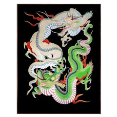 Placa de cloisonné que representa a dos dragones Ryu con las fauces abiertas