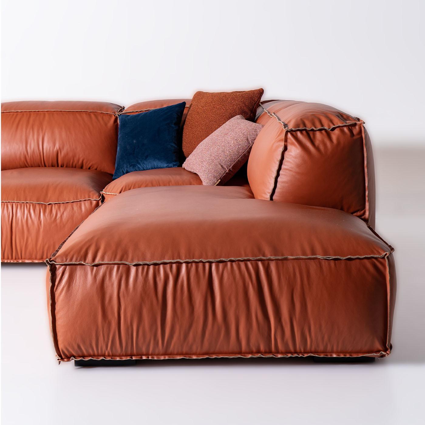 italien Canapé d'angle en cuir orange Placido de Mantellassi 1926 en vente