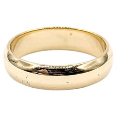 Schlichter Bandring aus 10-karätigem Gelbgold