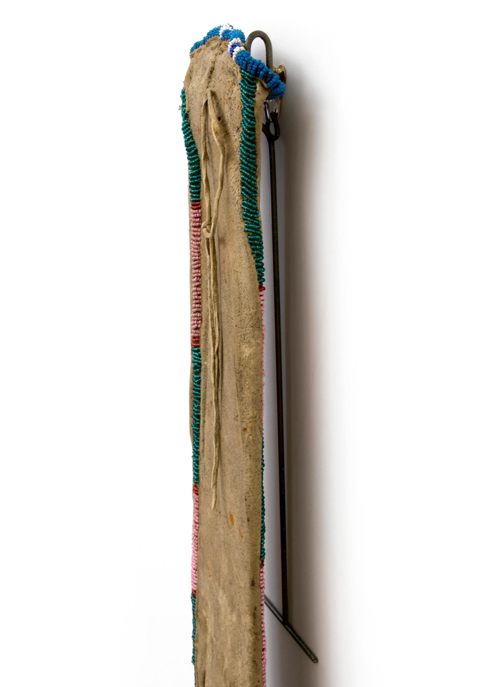 Nativo americano Antica borsa per tabacco delle pianure, con perline e pizzi, periodo classico, circa 1850-1880 in vendita