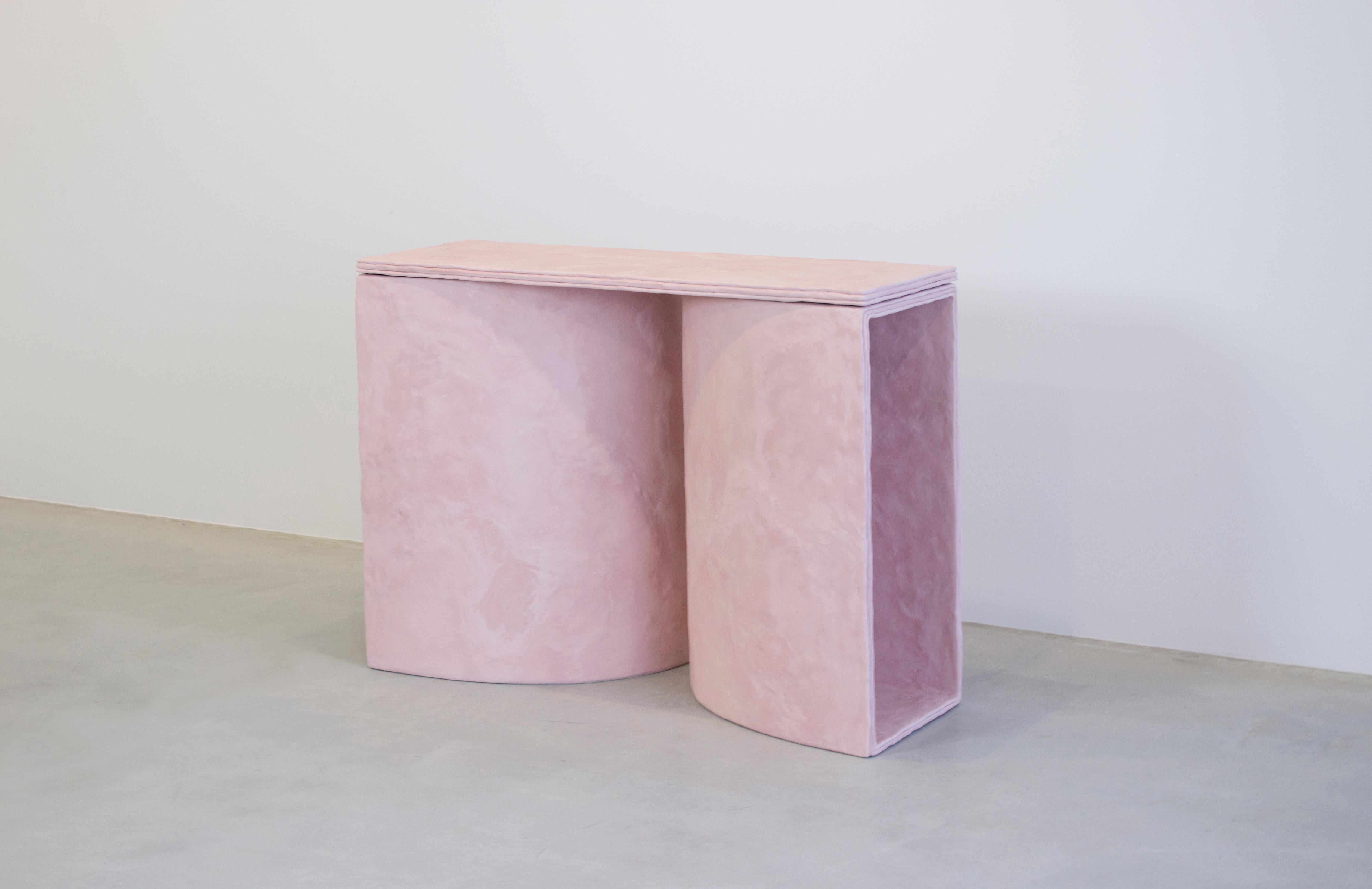 American PLANE Console/Console Table Pink Cement by Bailey Fontaine REPby Tuleste Factory For Sale