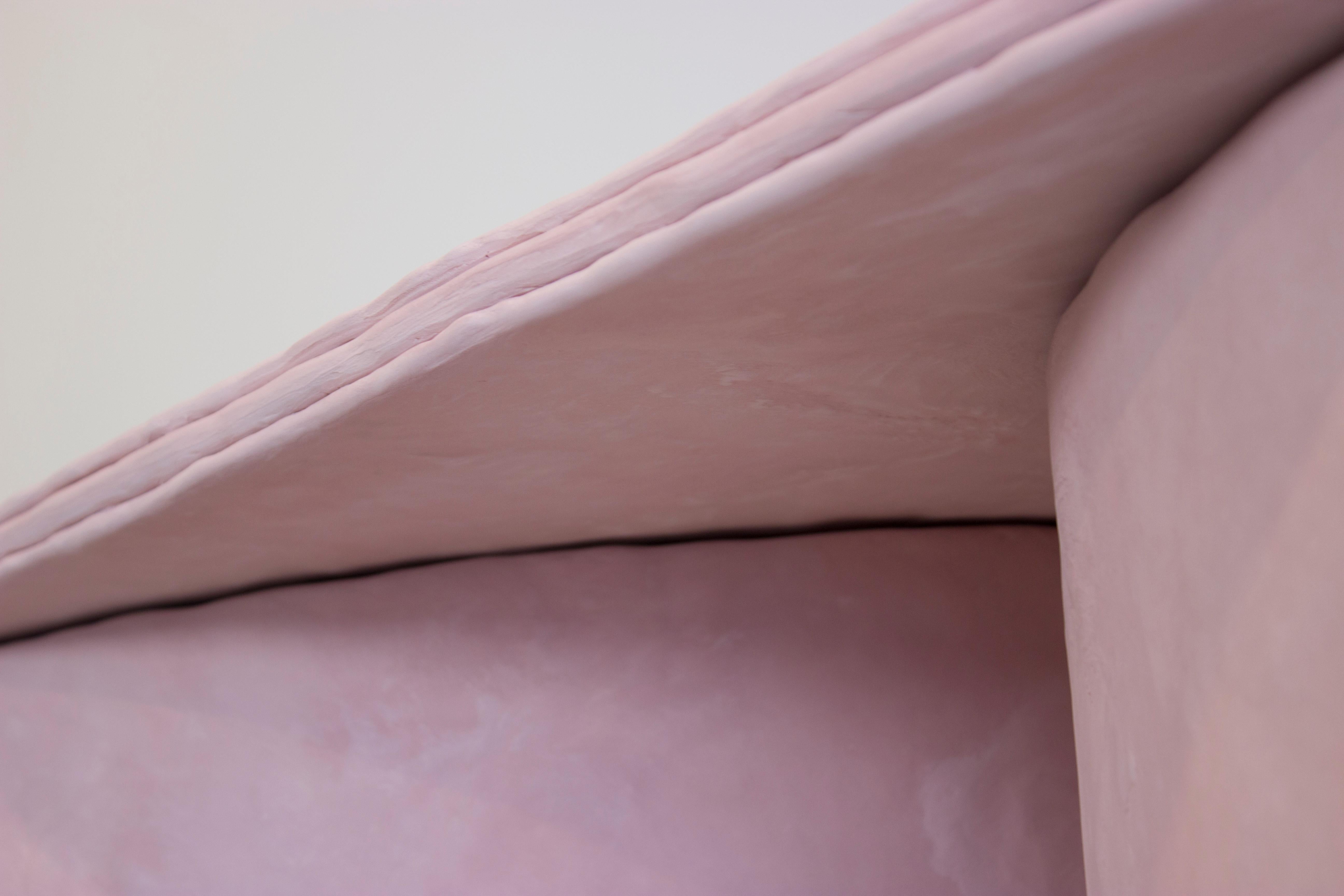PLANE Konsolen-/Konsolentisch aus rosa Zement von Bailey Fontaine REPby Tuleste Factory im Zustand „Neu“ im Angebot in New York, NY