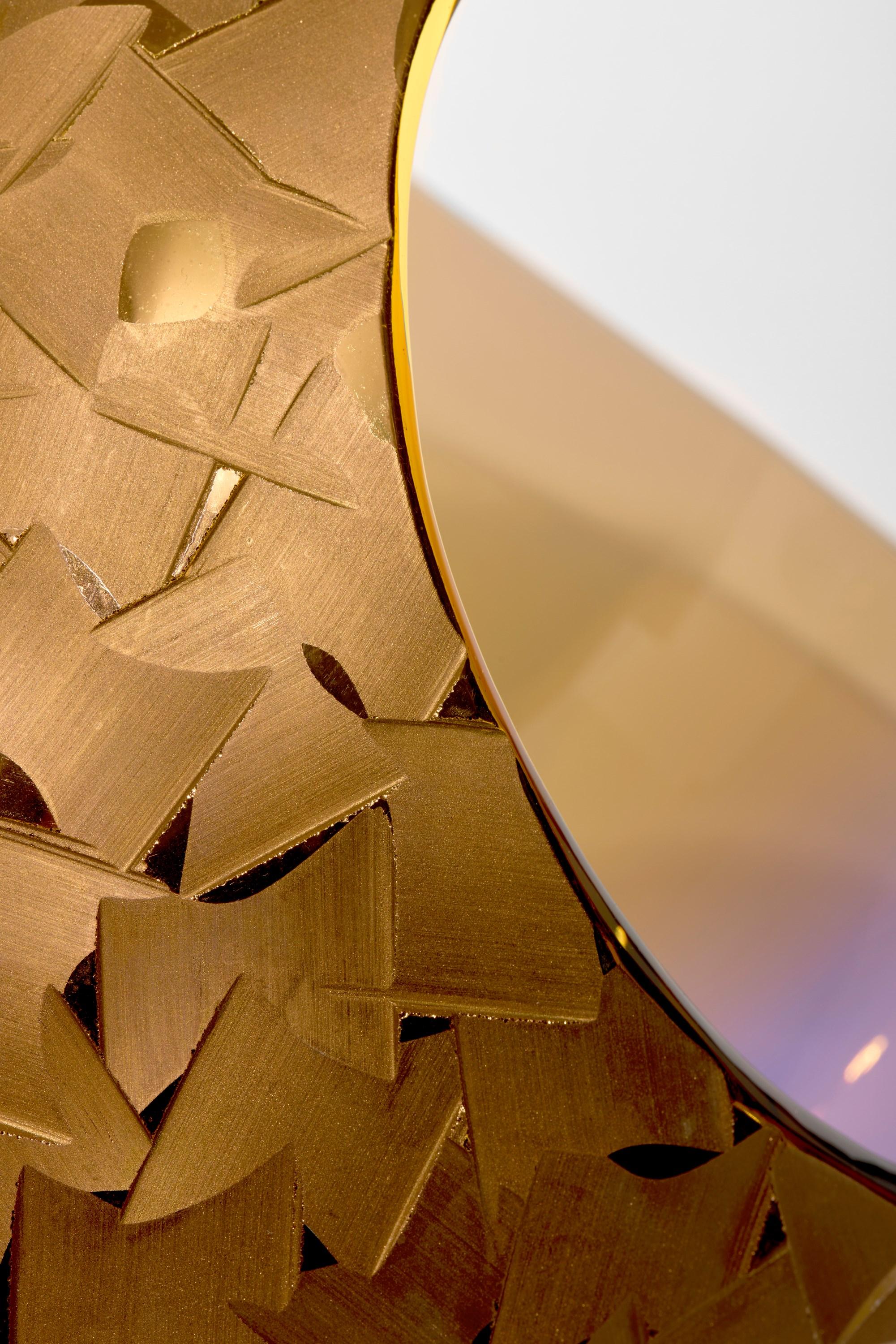 Planet in Faceted Gold & Purple, a handblown glass sculpture by Lena Bergström In condizioni Nuovo in vendita a London, GB